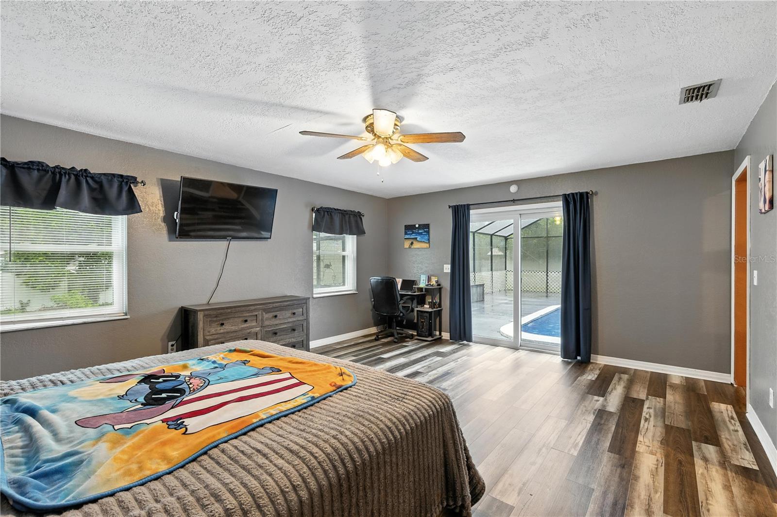Image 47 of 72 For 37331 Hickory Hill Lane