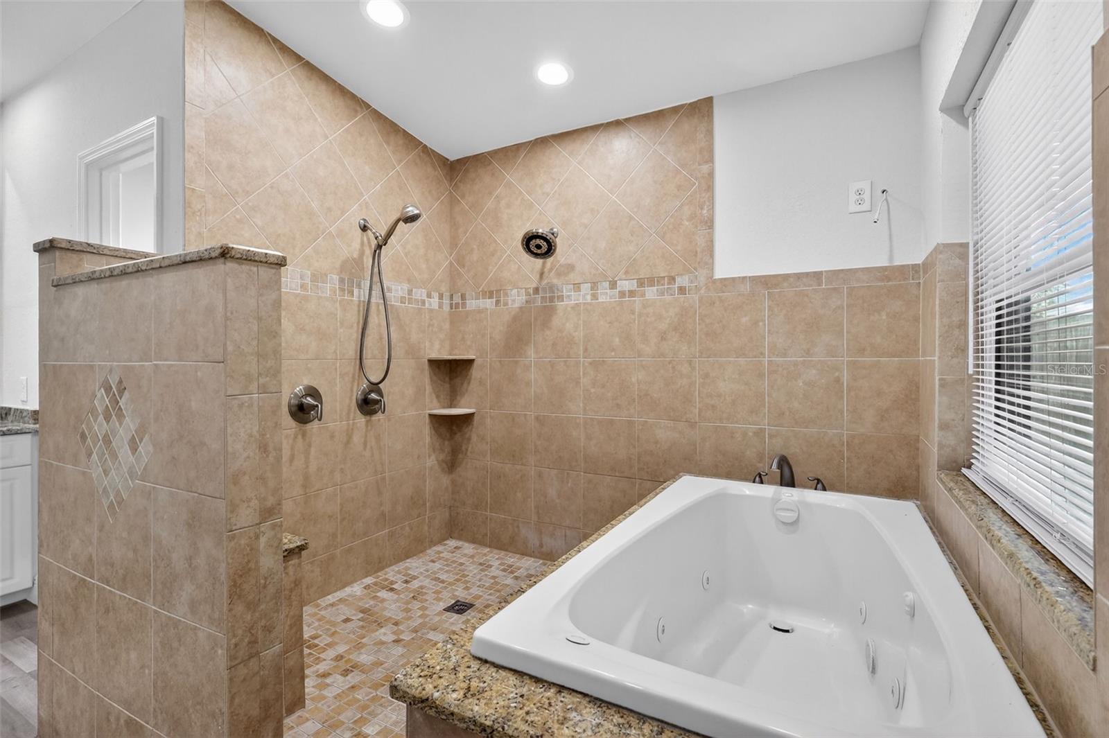 Image 24 of 60 For 11320 Partridge Drive