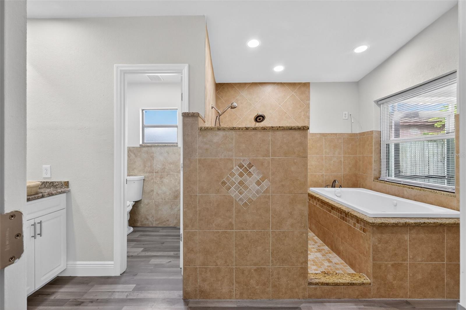 Image 26 of 60 For 11320 Partridge Drive