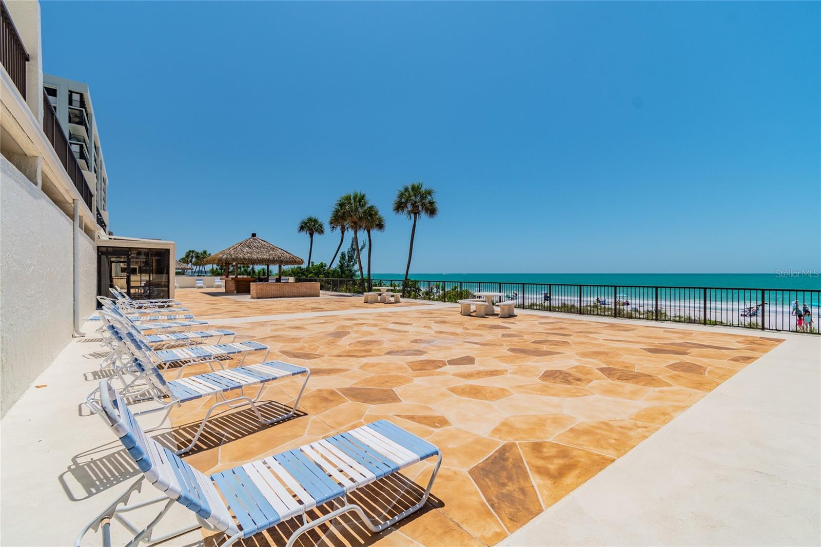 Image 42 of 45 For 15000 Gulf Boulevard 901