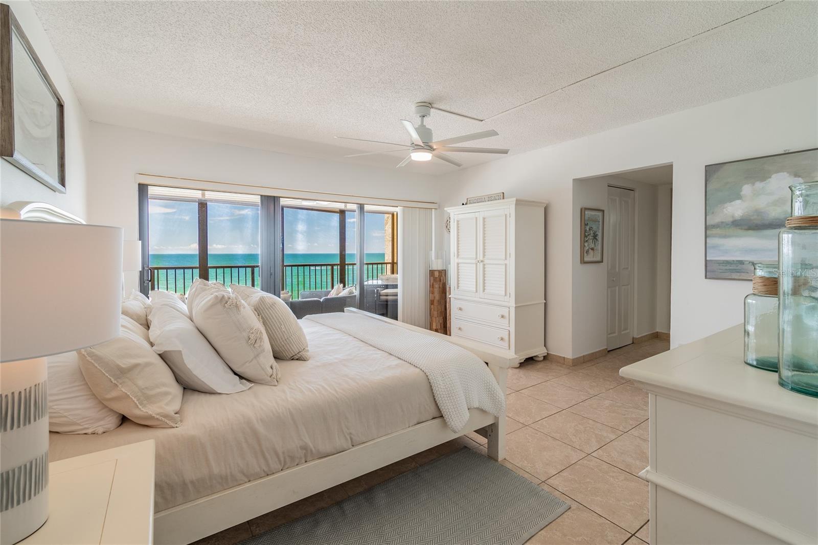 Image 6 of 45 For 15000 Gulf Boulevard 901