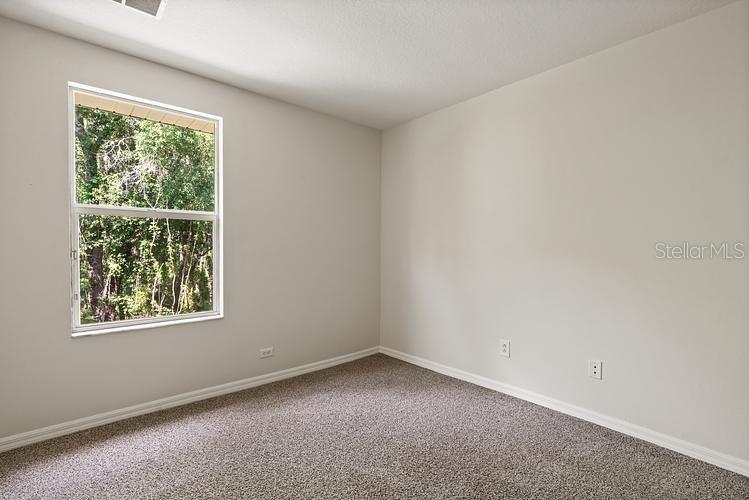 Image 10 of 15 For 20221 Vintage Oaks Place