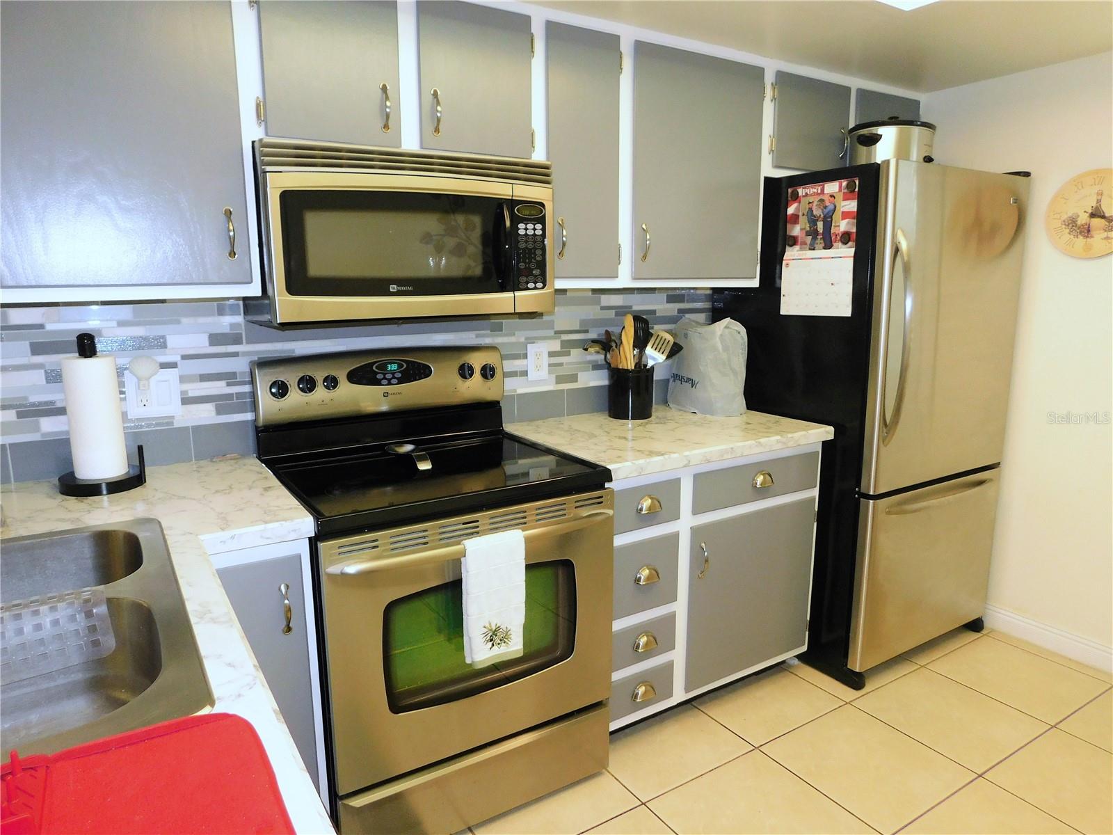 Image 11 of 21 For 107 Windward Place 107