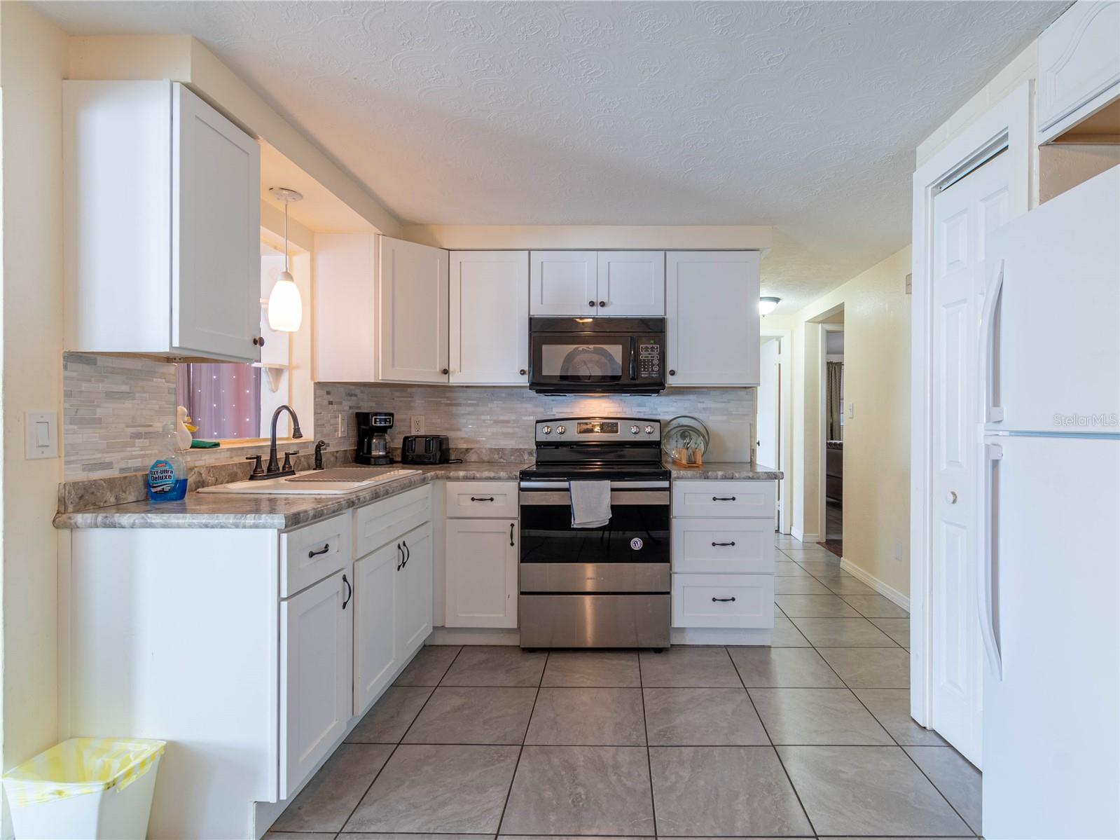 Image 20 of 46 For 2048 Melody Drive