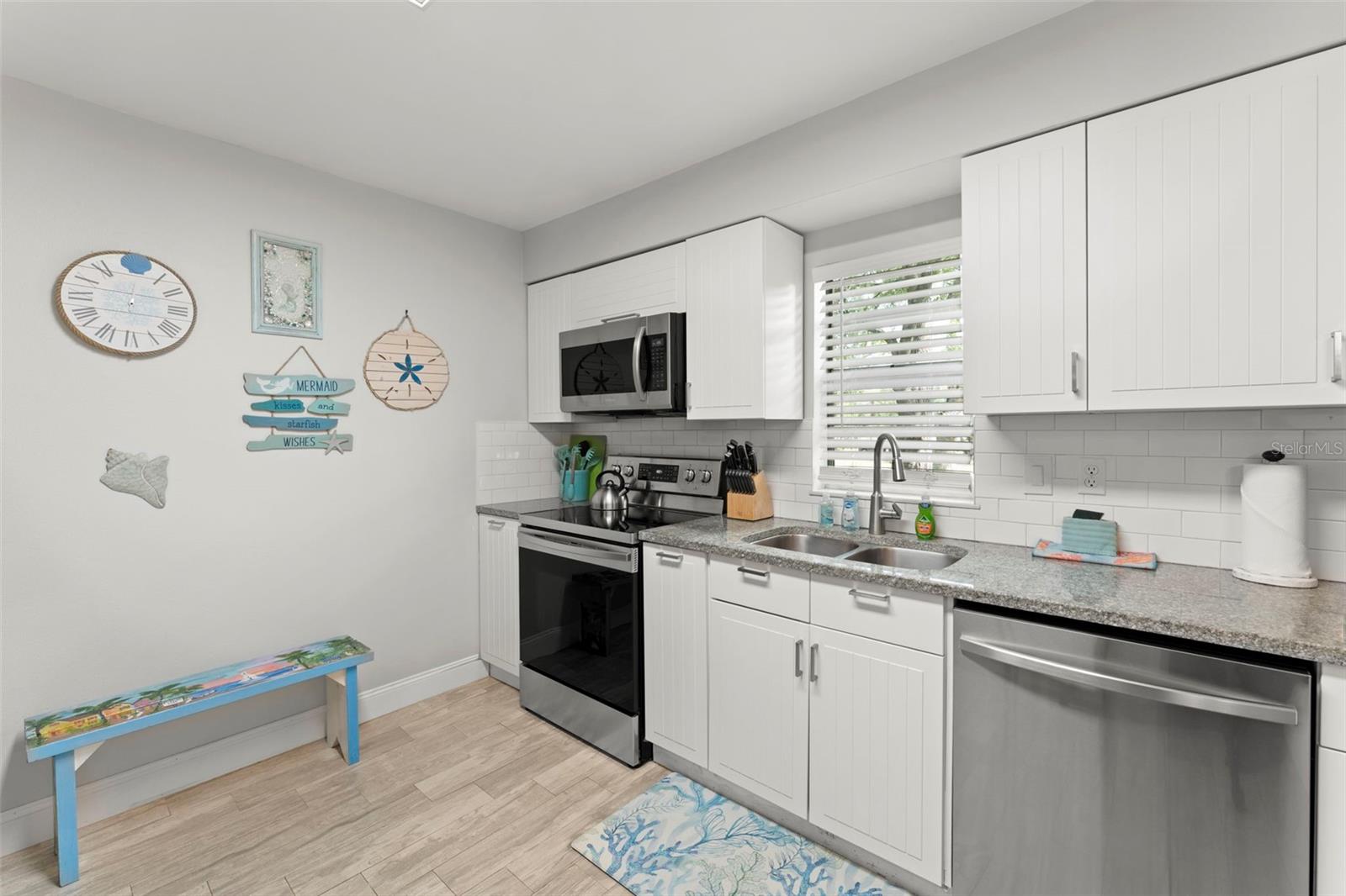 Image 4 of 54 For 328 Pershing Street
