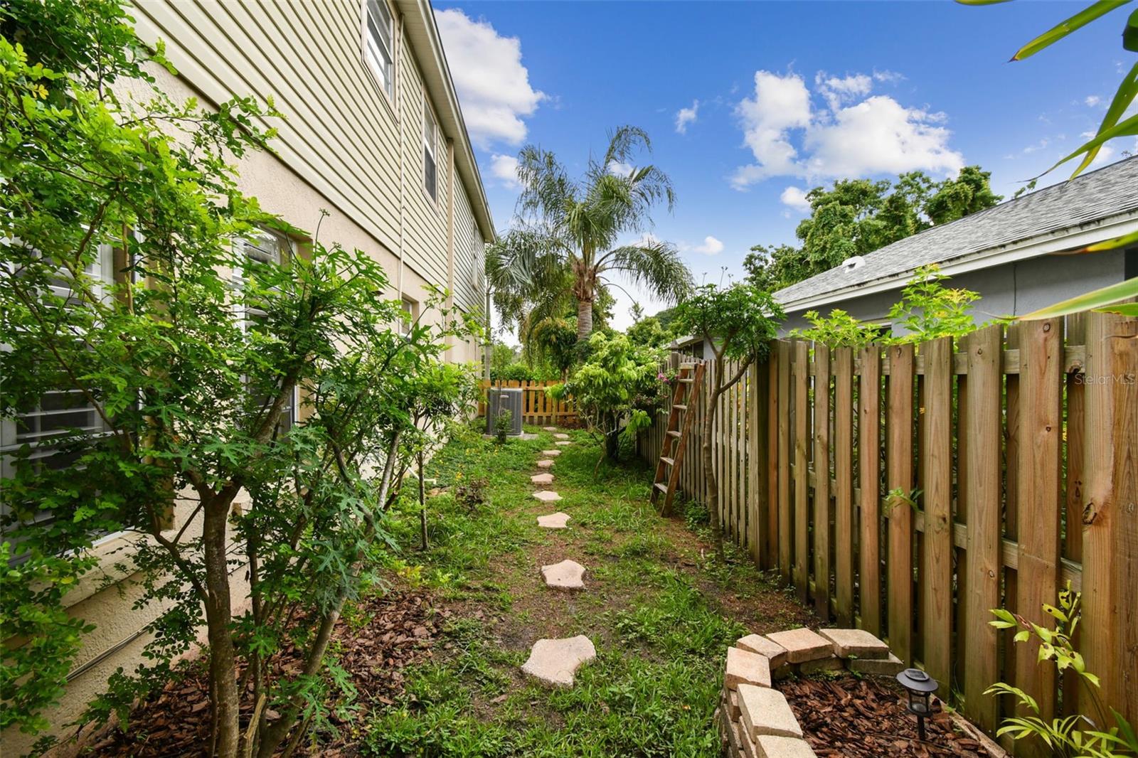 Image 47 of 59 For 3673 Fremantle Drive
