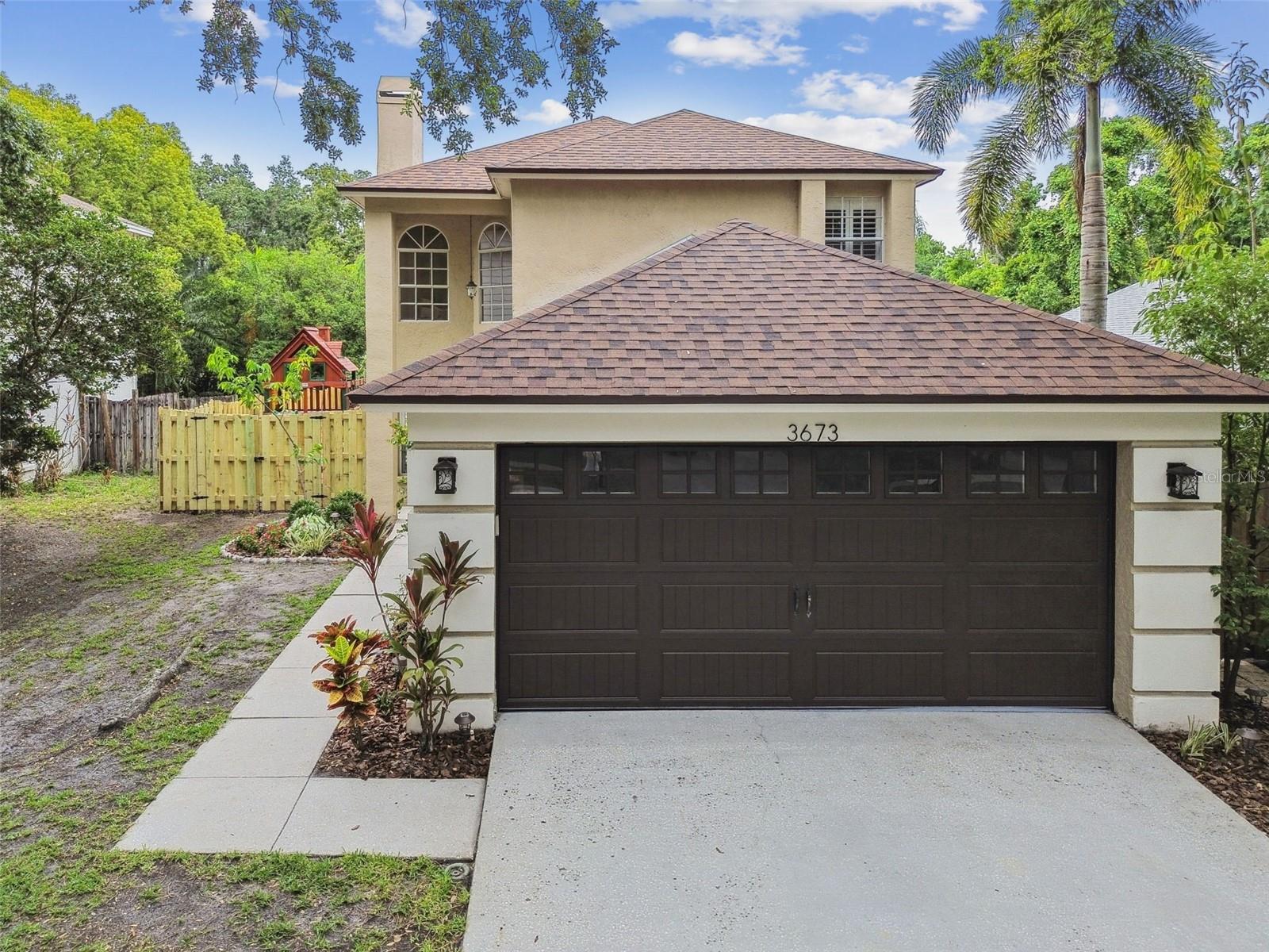 Listing photo id 60 for 3673 Fremantle Drive