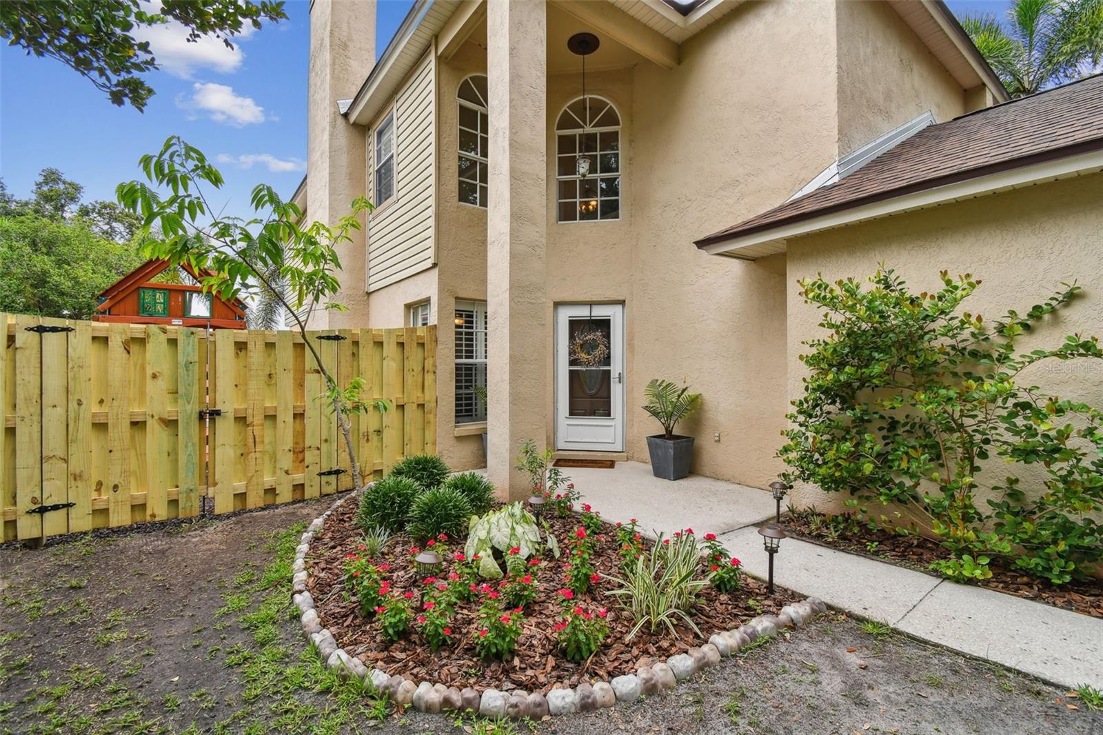 Listing photo id 61 for 3673 Fremantle Drive