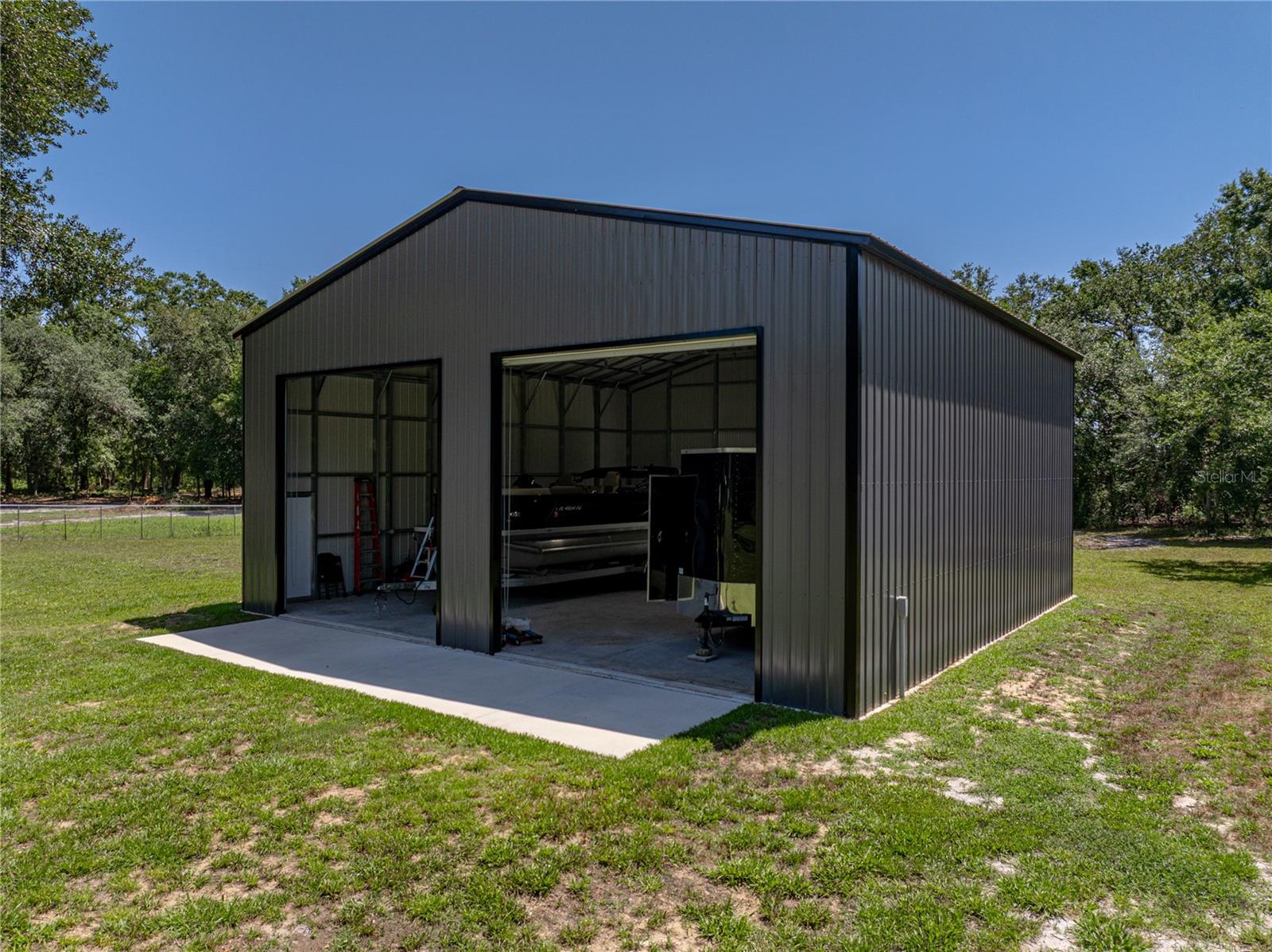 Listing photo id 47 for 5926 Frontier Drive