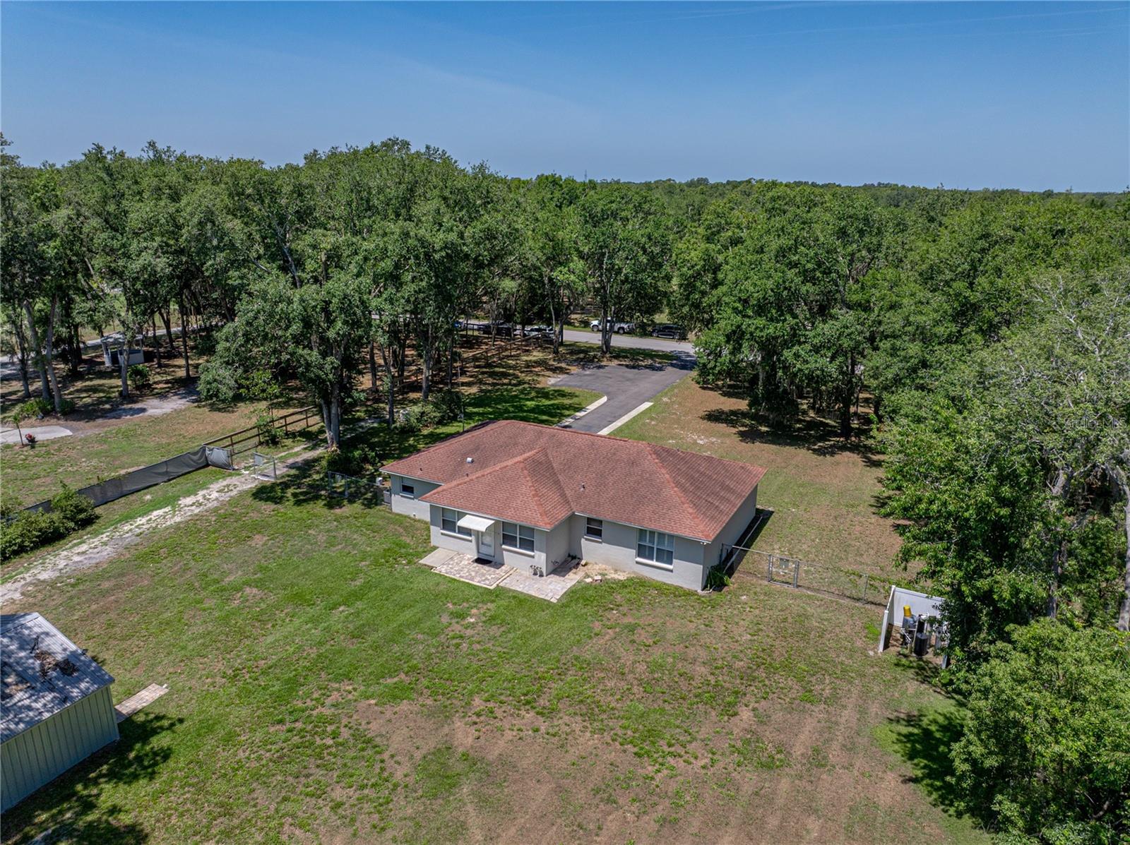 Listing photo id 62 for 5926 Frontier Drive