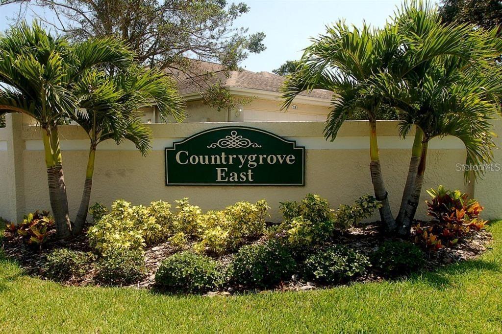 Listing photo id 0 for 2784 Alexander Drive