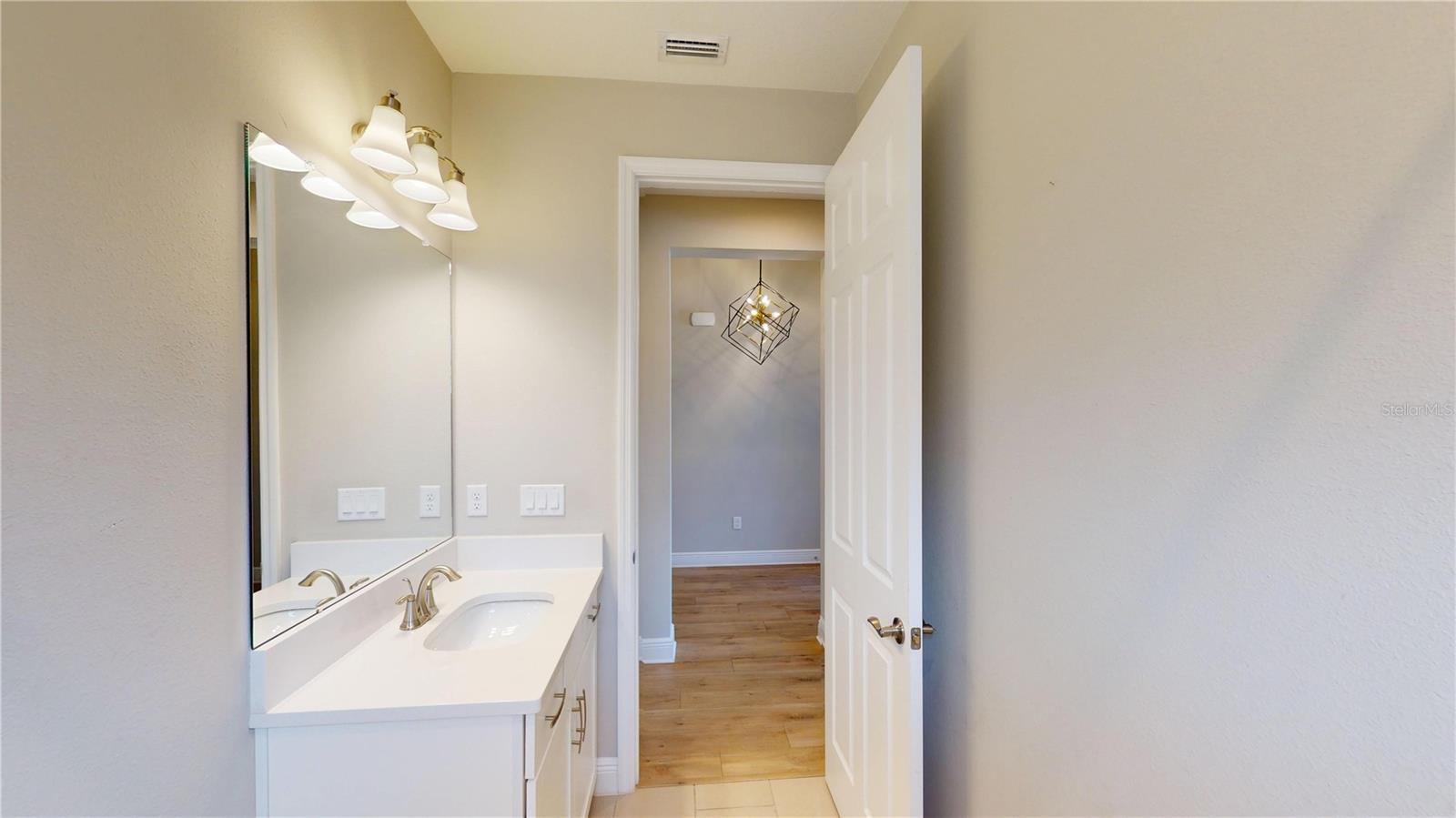 Image 11 of 56 For 17714 Everlong Drive