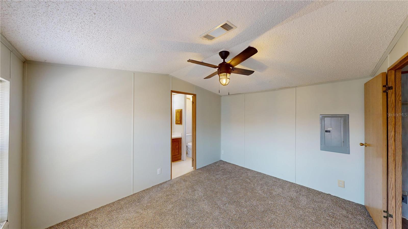 Image 11 of 25 For 5824 Coventry Drive