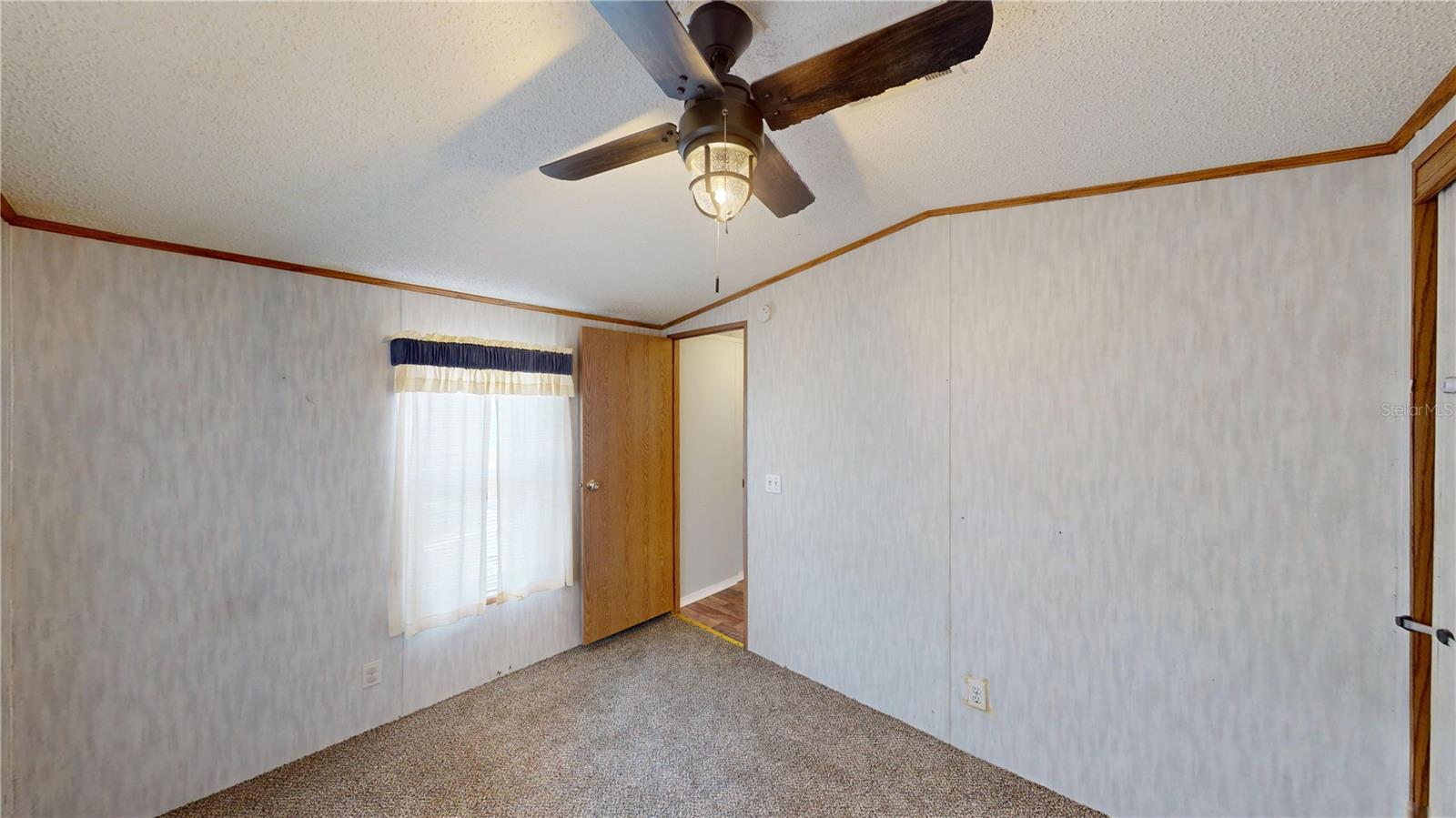 Image 17 of 25 For 5824 Coventry Drive