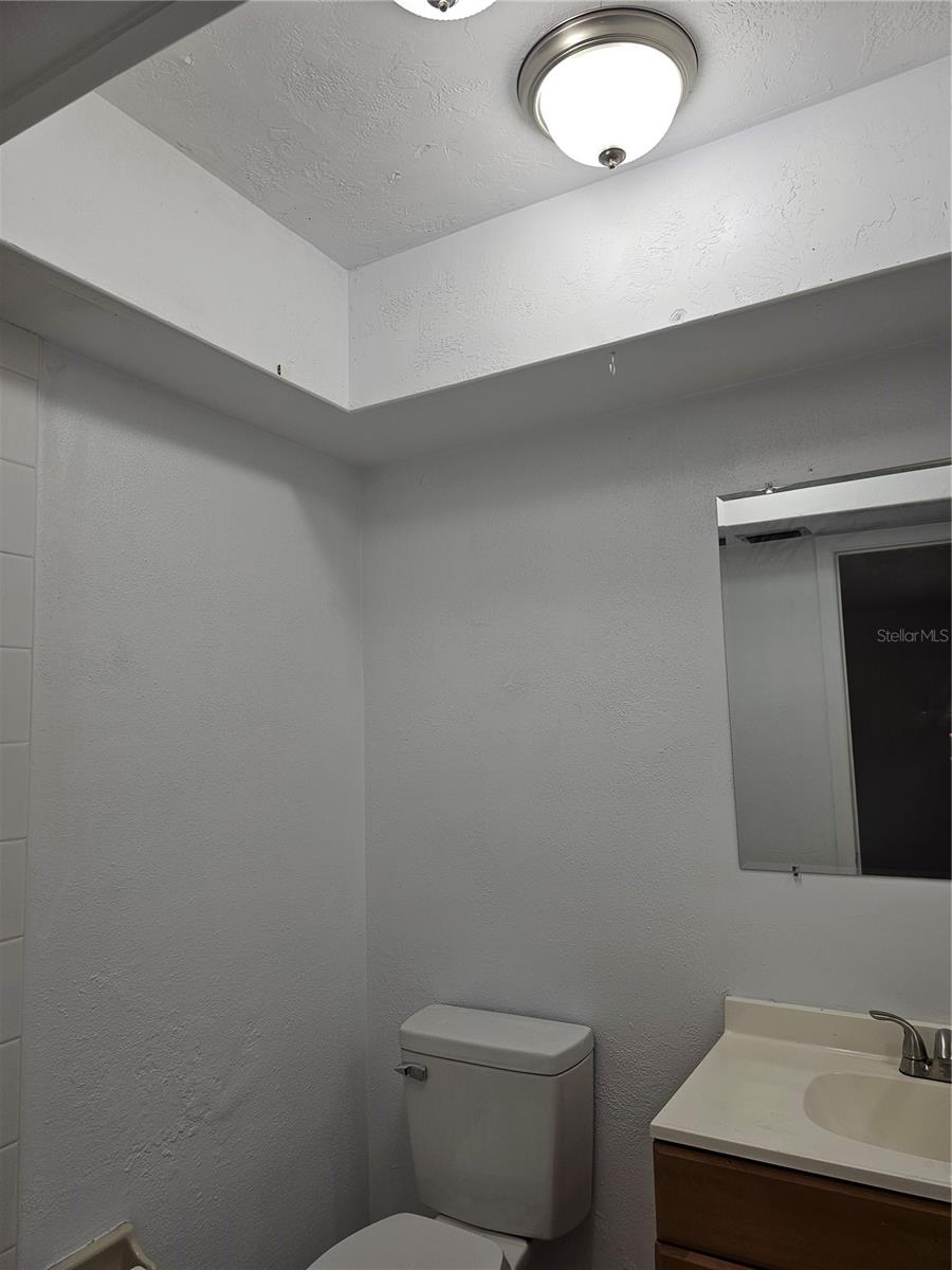 Listing photo id 11 for 2014 58th Lane N