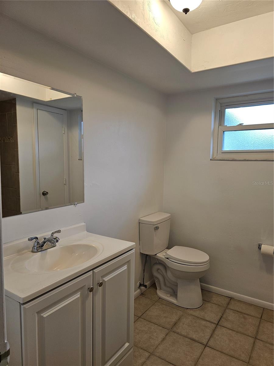 Listing photo id 15 for 2014 58th Lane N
