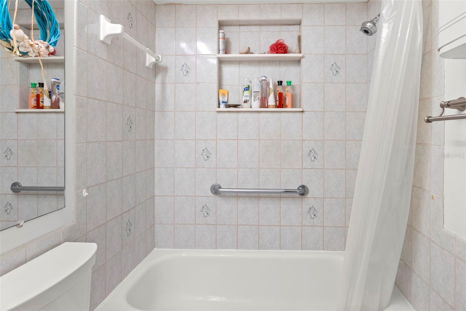 Listing photo id 26 for 1237 Greenlea Drive