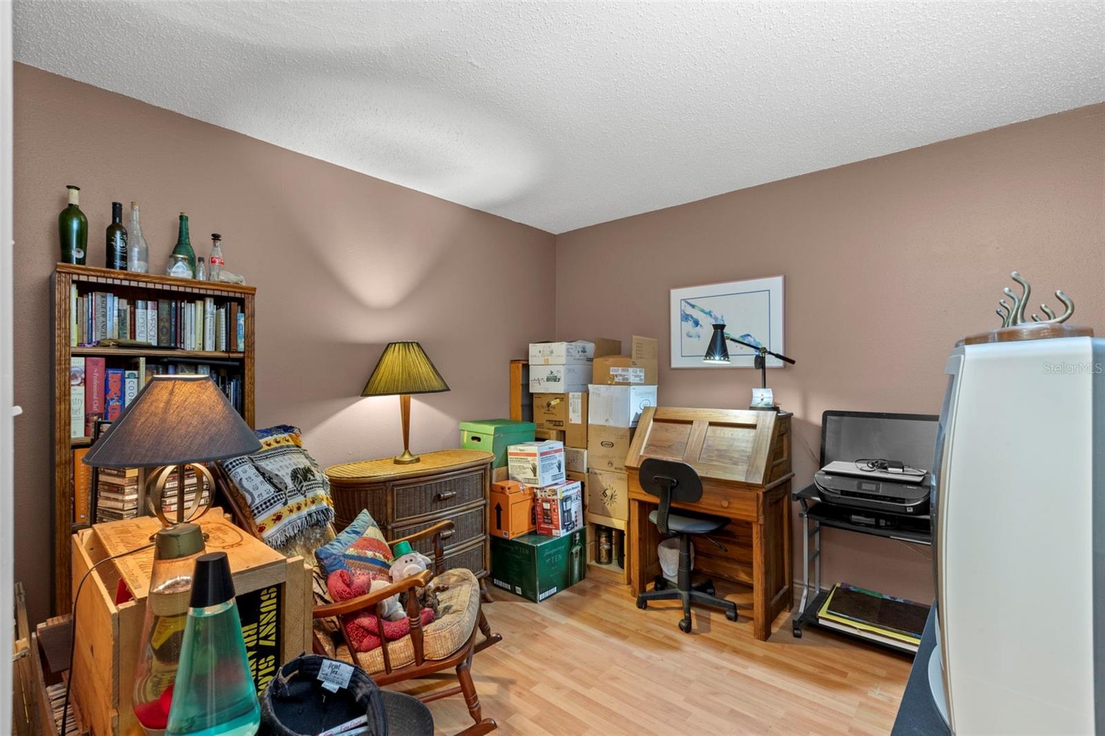 Listing photo id 27 for 1237 Greenlea Drive