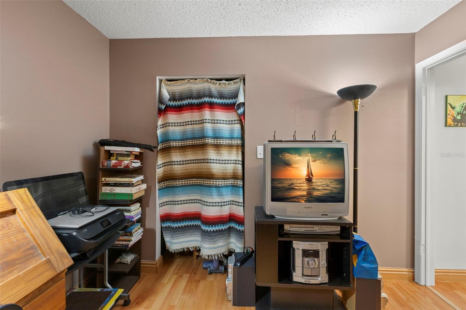 Listing photo id 28 for 1237 Greenlea Drive