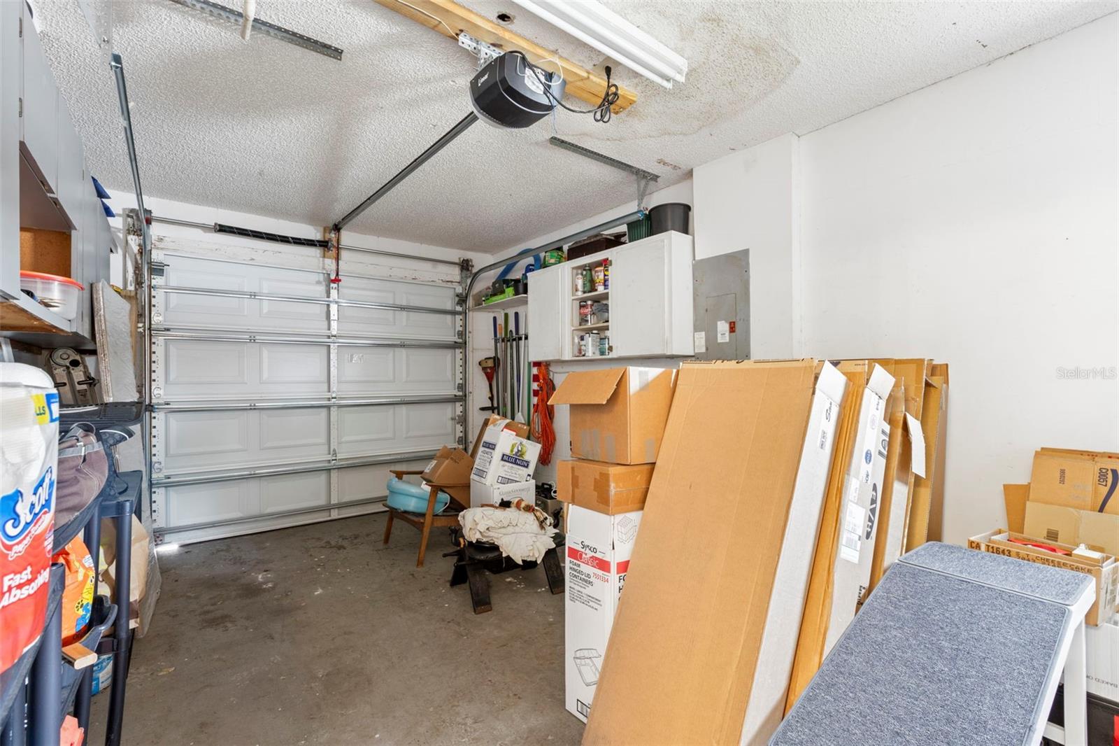 Listing photo id 30 for 1237 Greenlea Drive