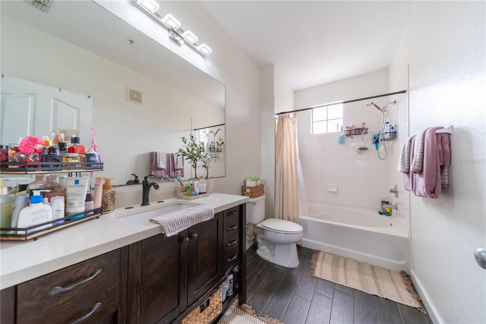 Image 24 of 35 For 6133 Metrowest Boulevard 105