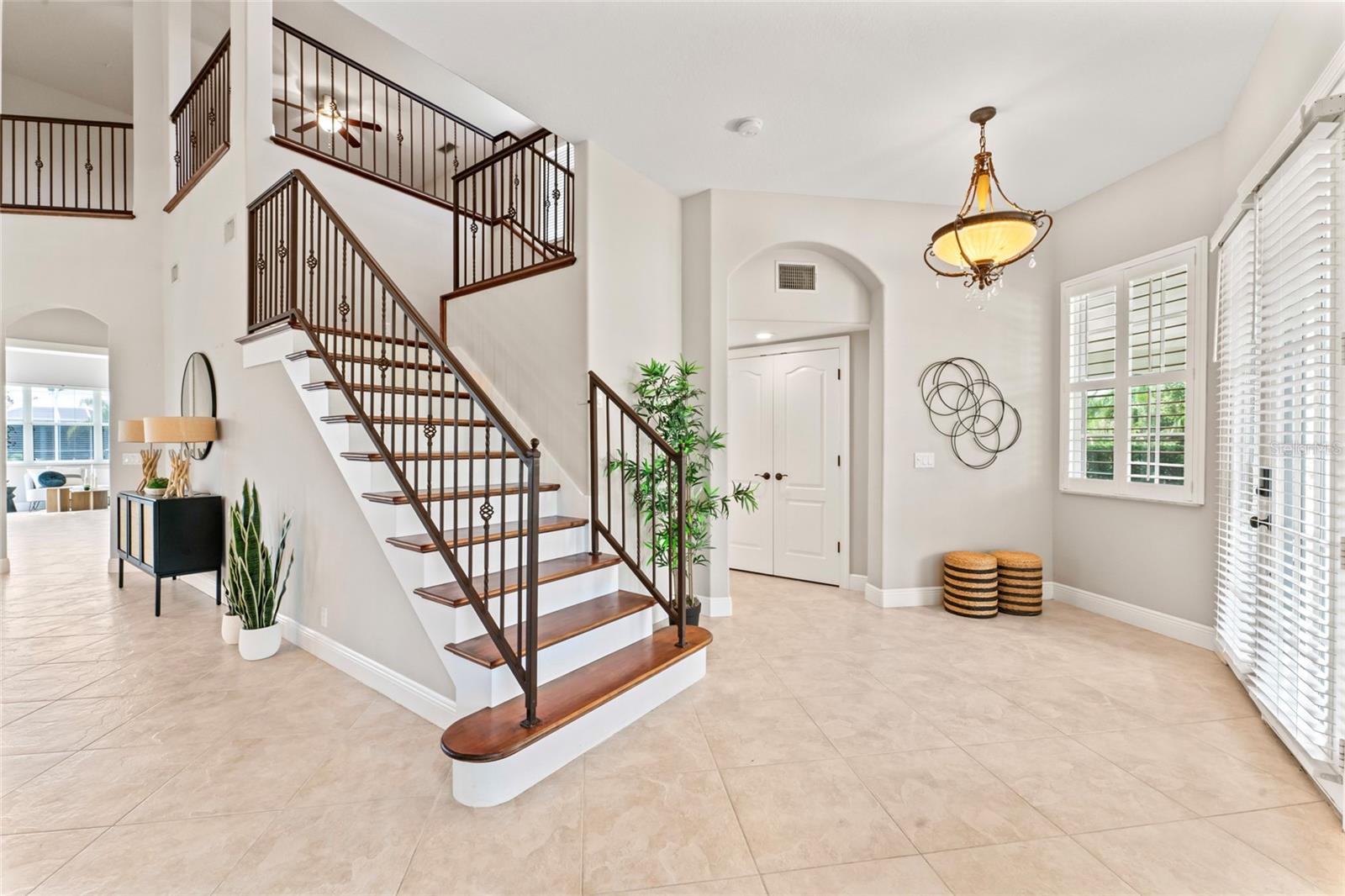 Image 5 of 69 For 4306 Barracuda Drive