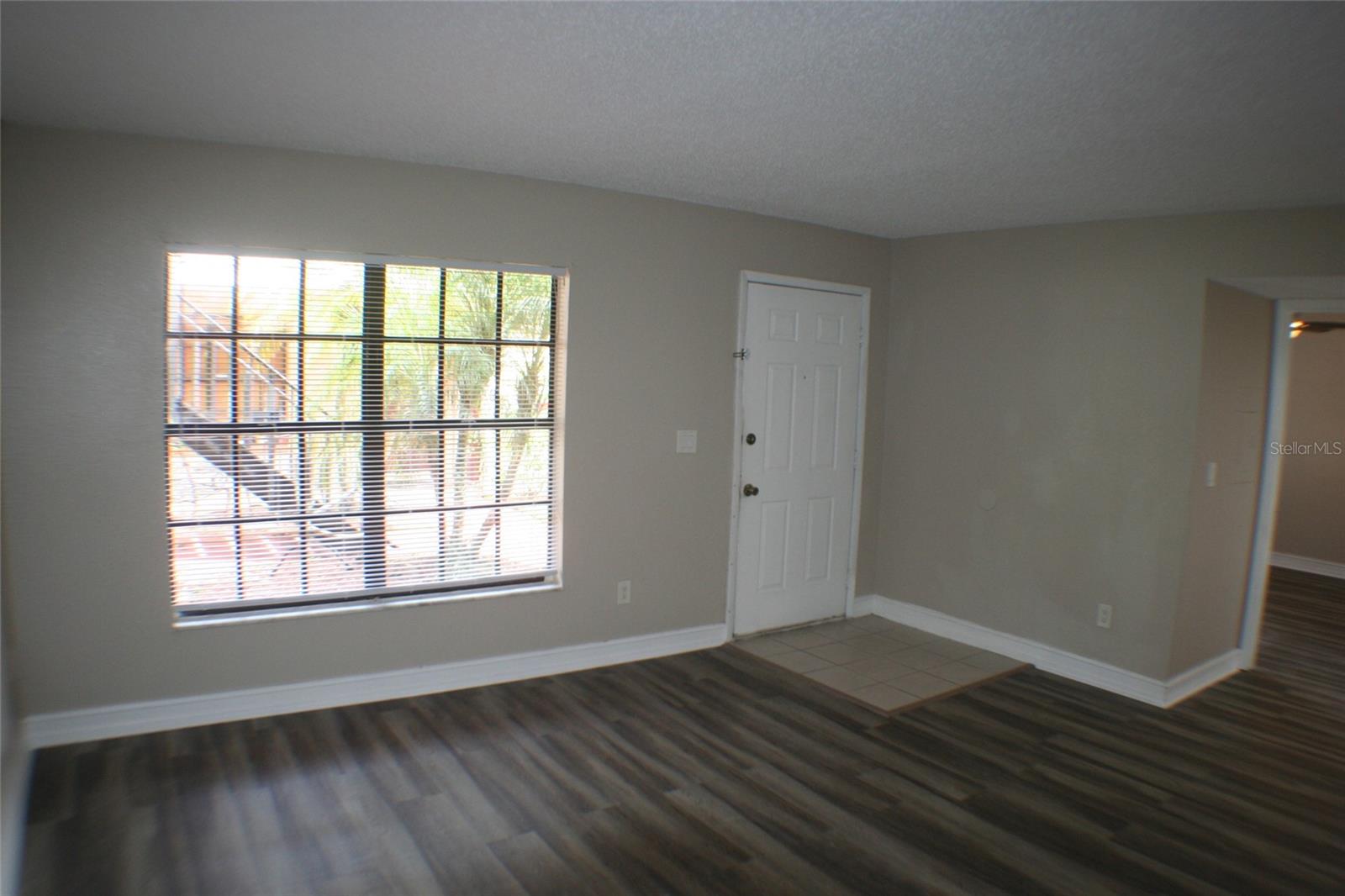 Image 3 of 13 For 4015 My Lady Lane 4