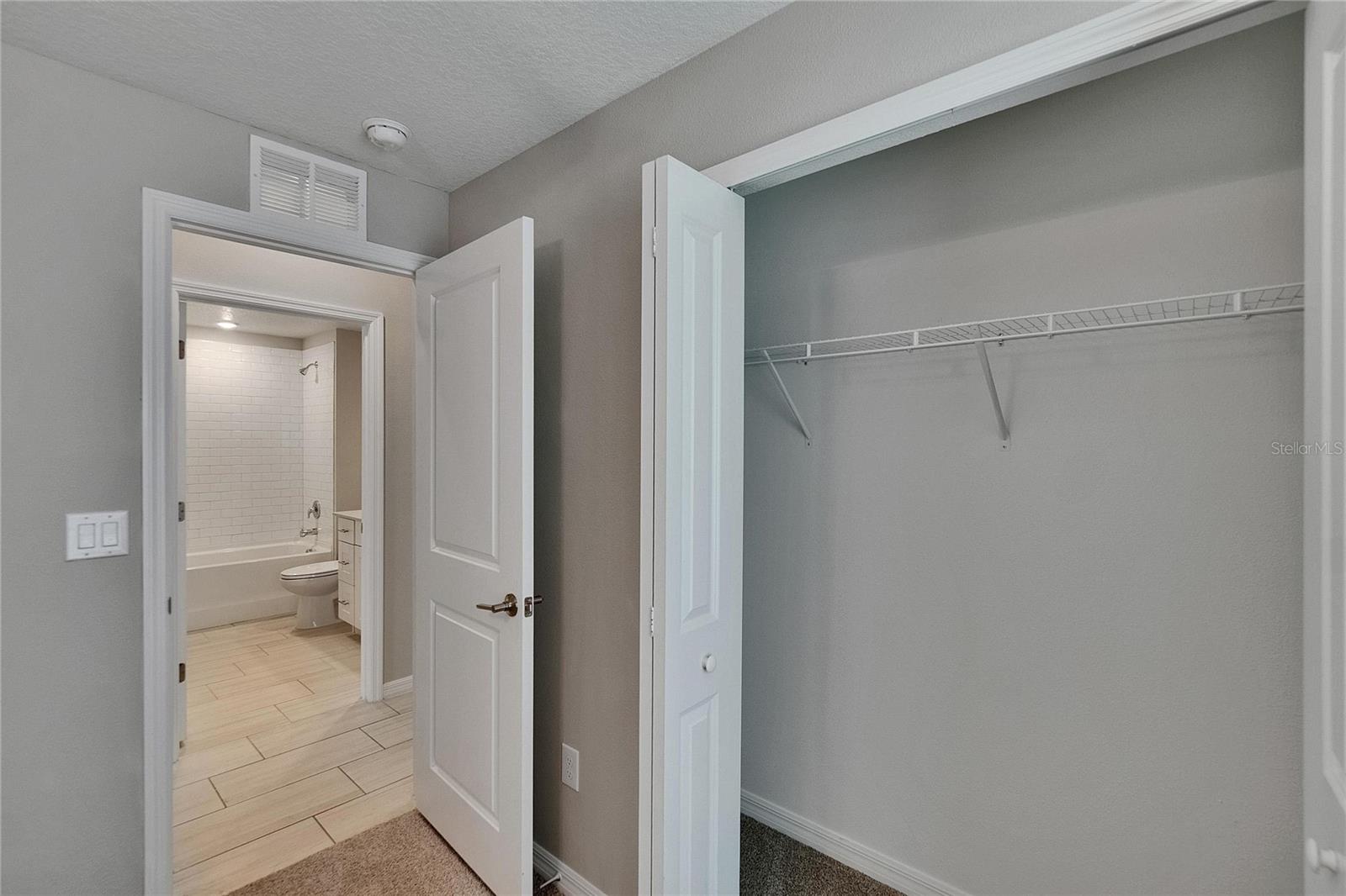 Image 21 of 35 For 13187 Palmerston Road