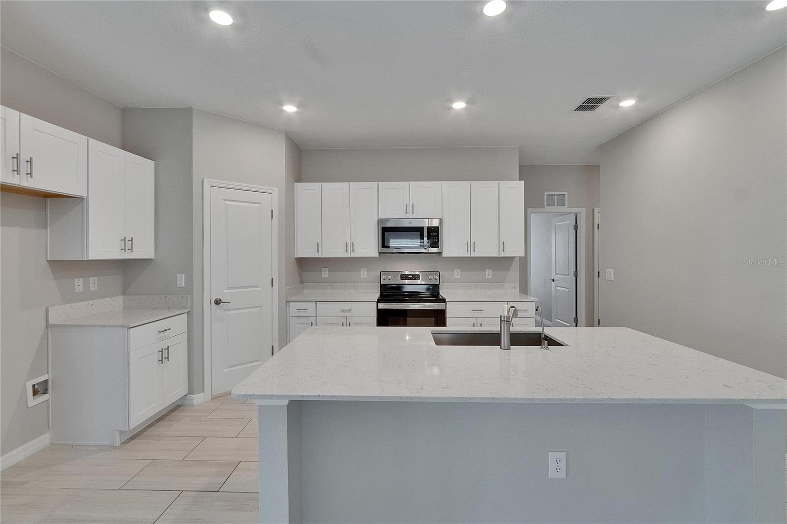 Image 5 of 35 For 13187 Palmerston Road