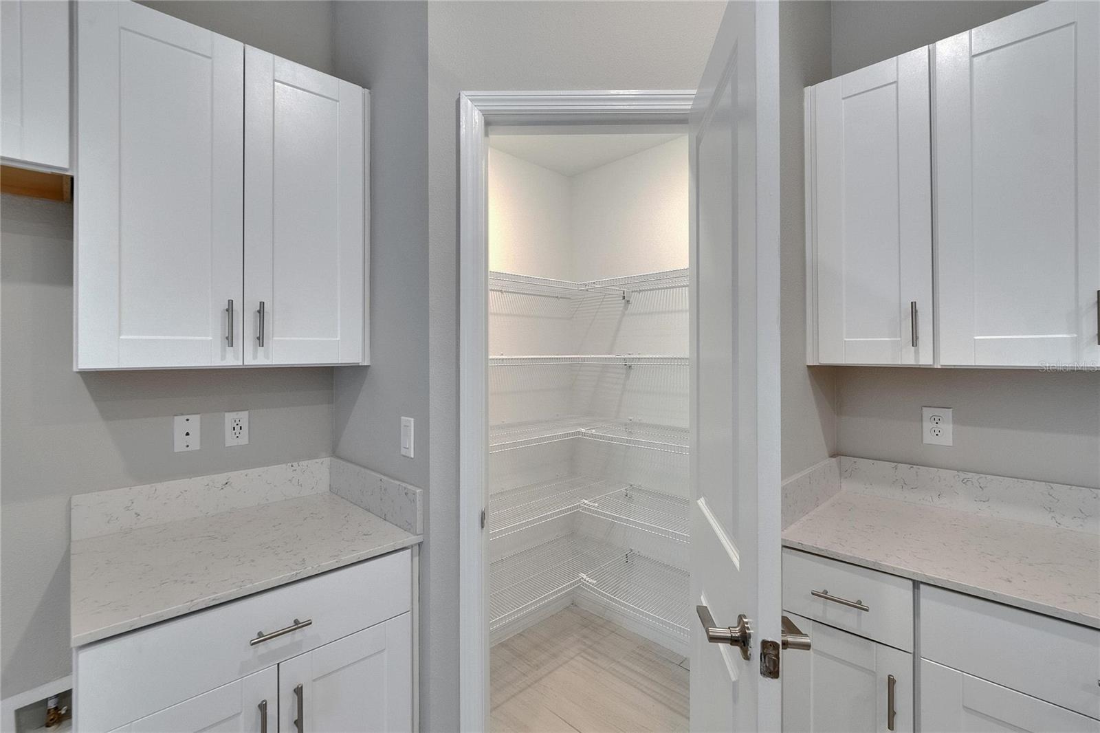 Image 6 of 35 For 13187 Palmerston Road