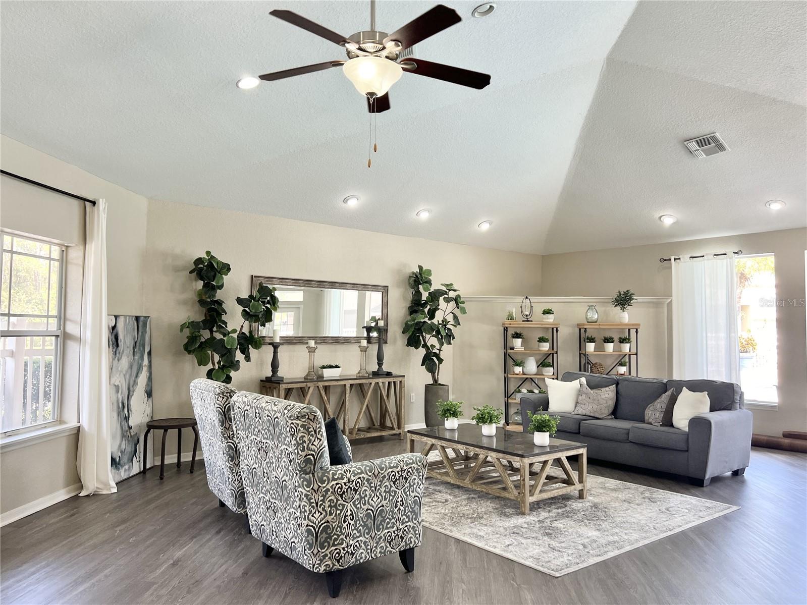 Image 19 of 21 For 16511 Enclave Village Drive 107