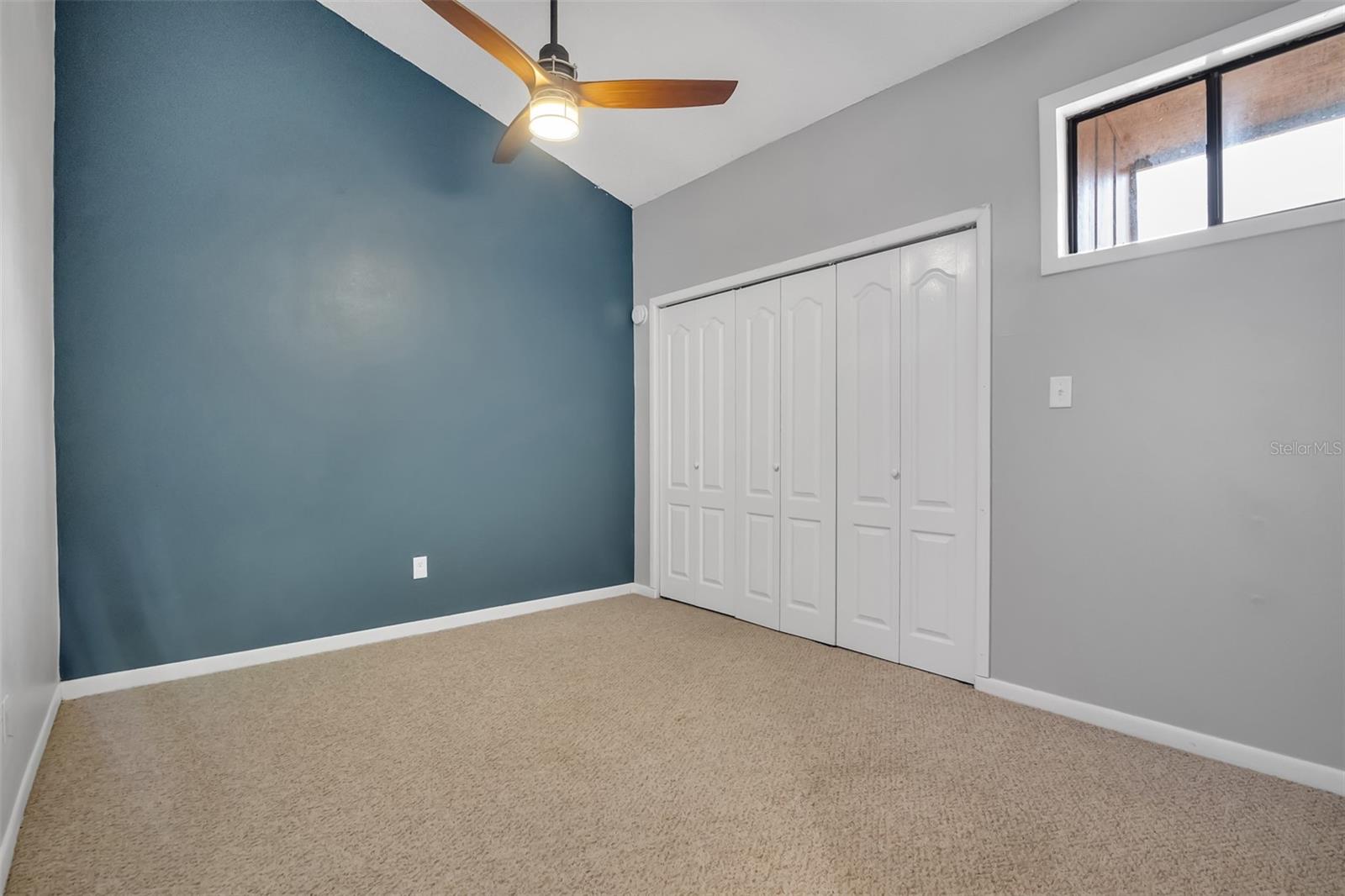 Image 15 of 33 For 1038 Michigan Street B