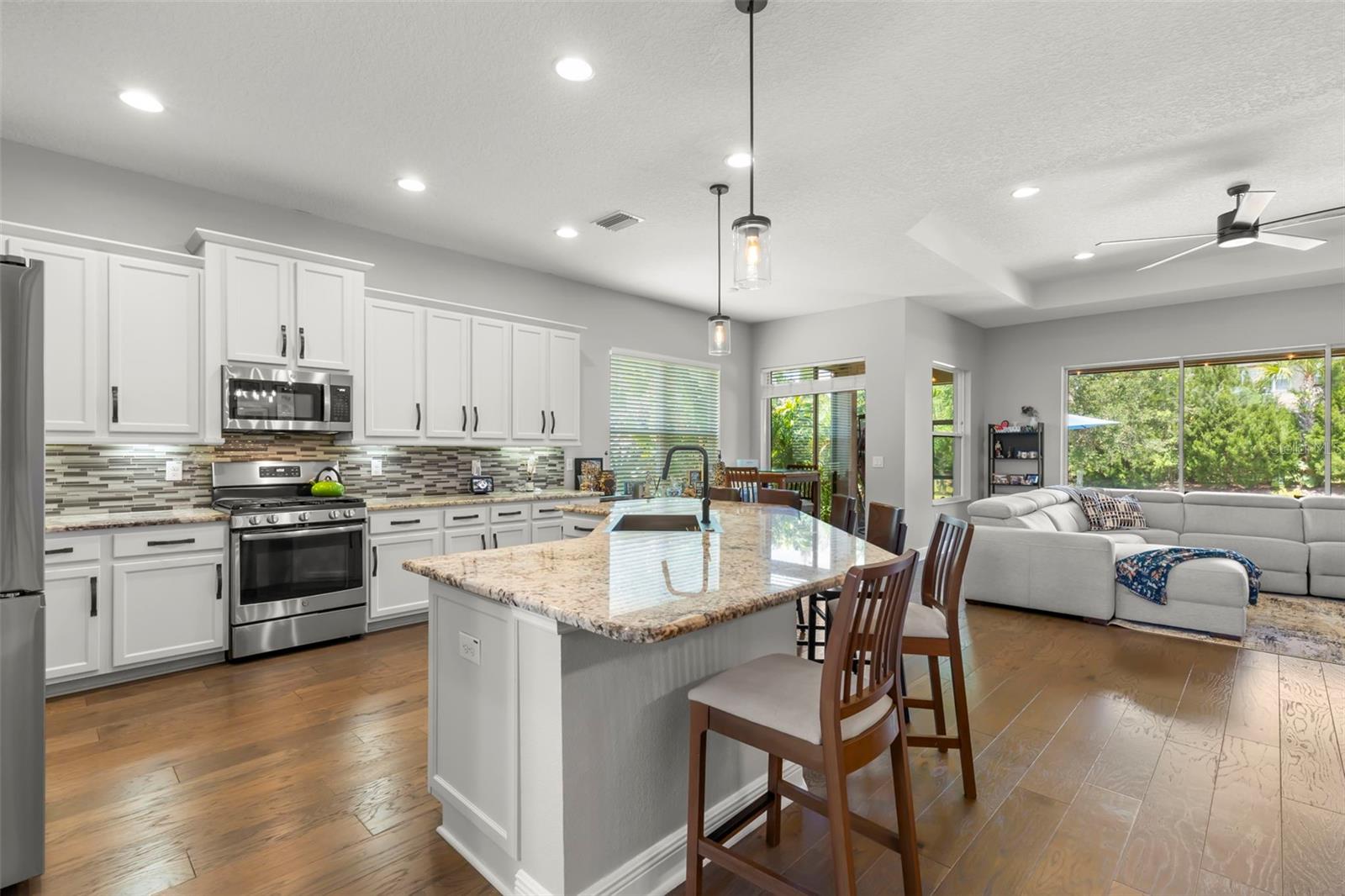 Image 6 of 73 For 31275 Spruceberry Court