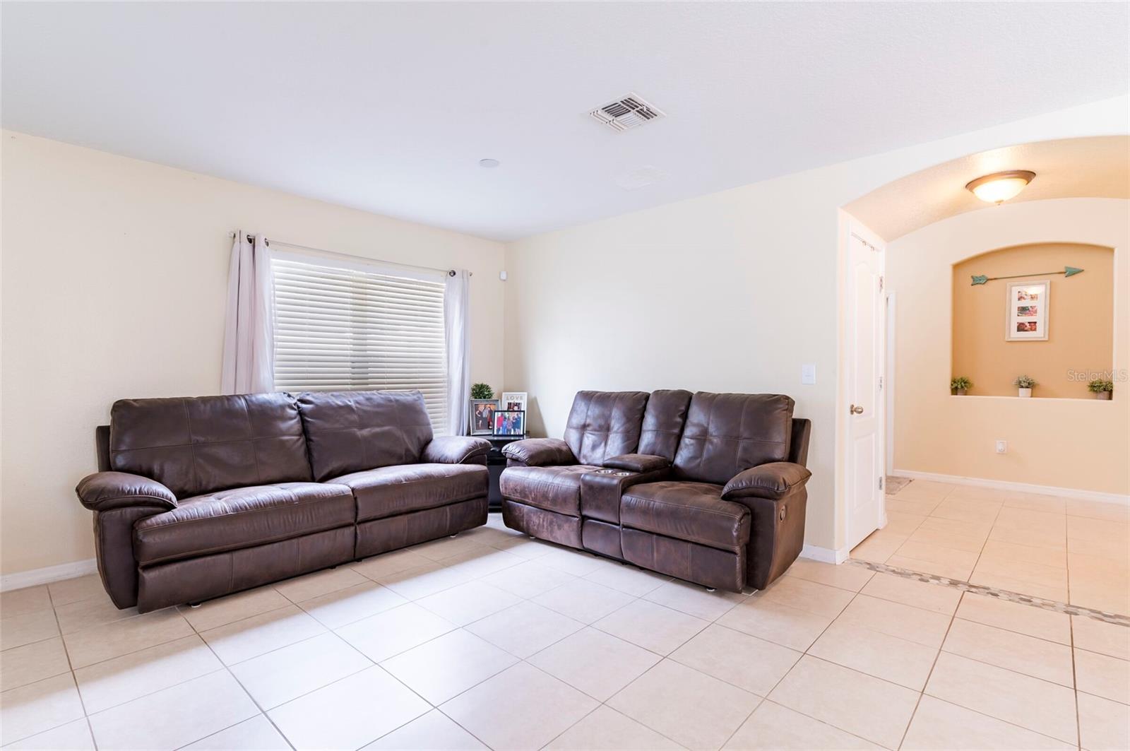 Image 11 of 39 For 12624 White Bluff Road