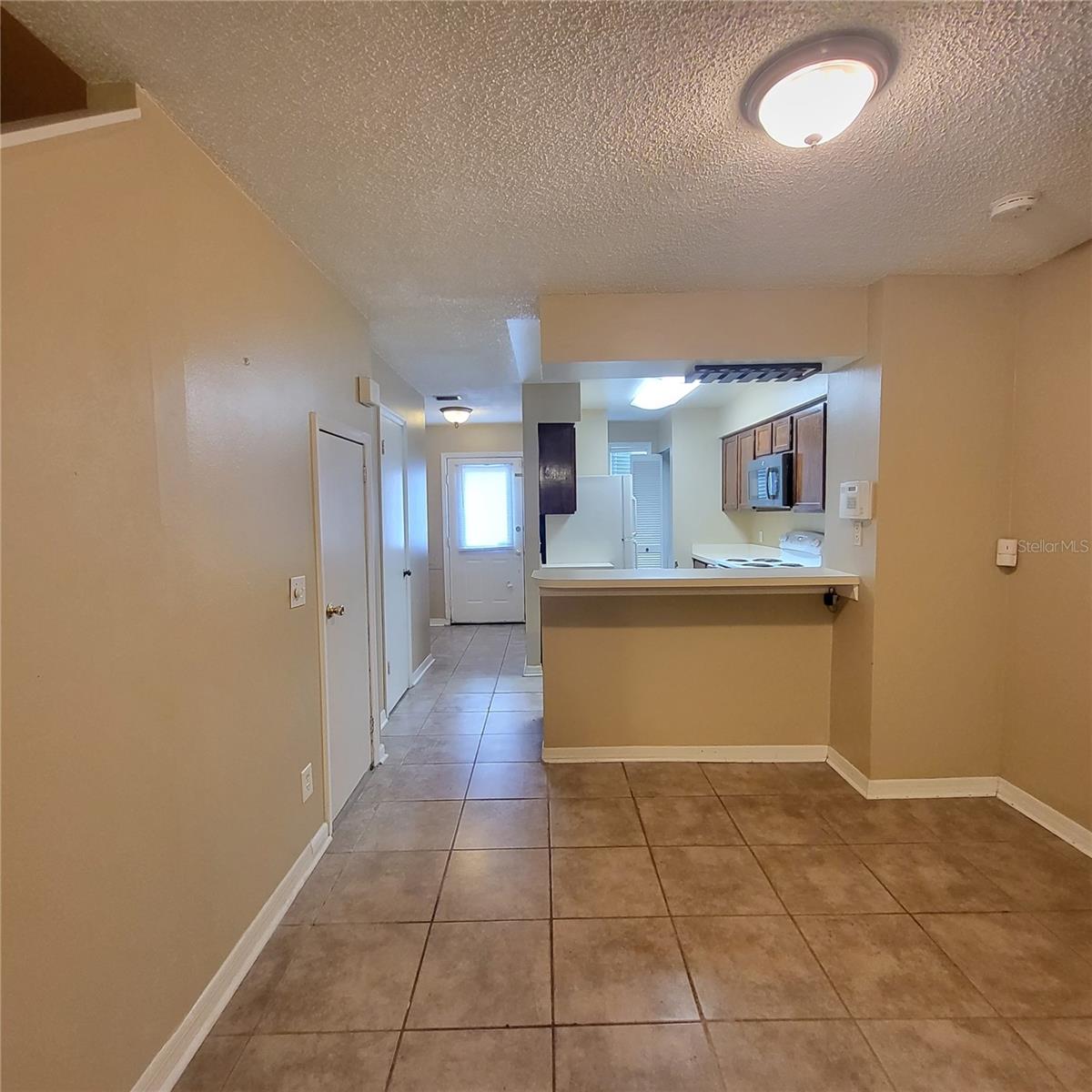 Image 10 of 32 For 5702 Bratton Drive Na