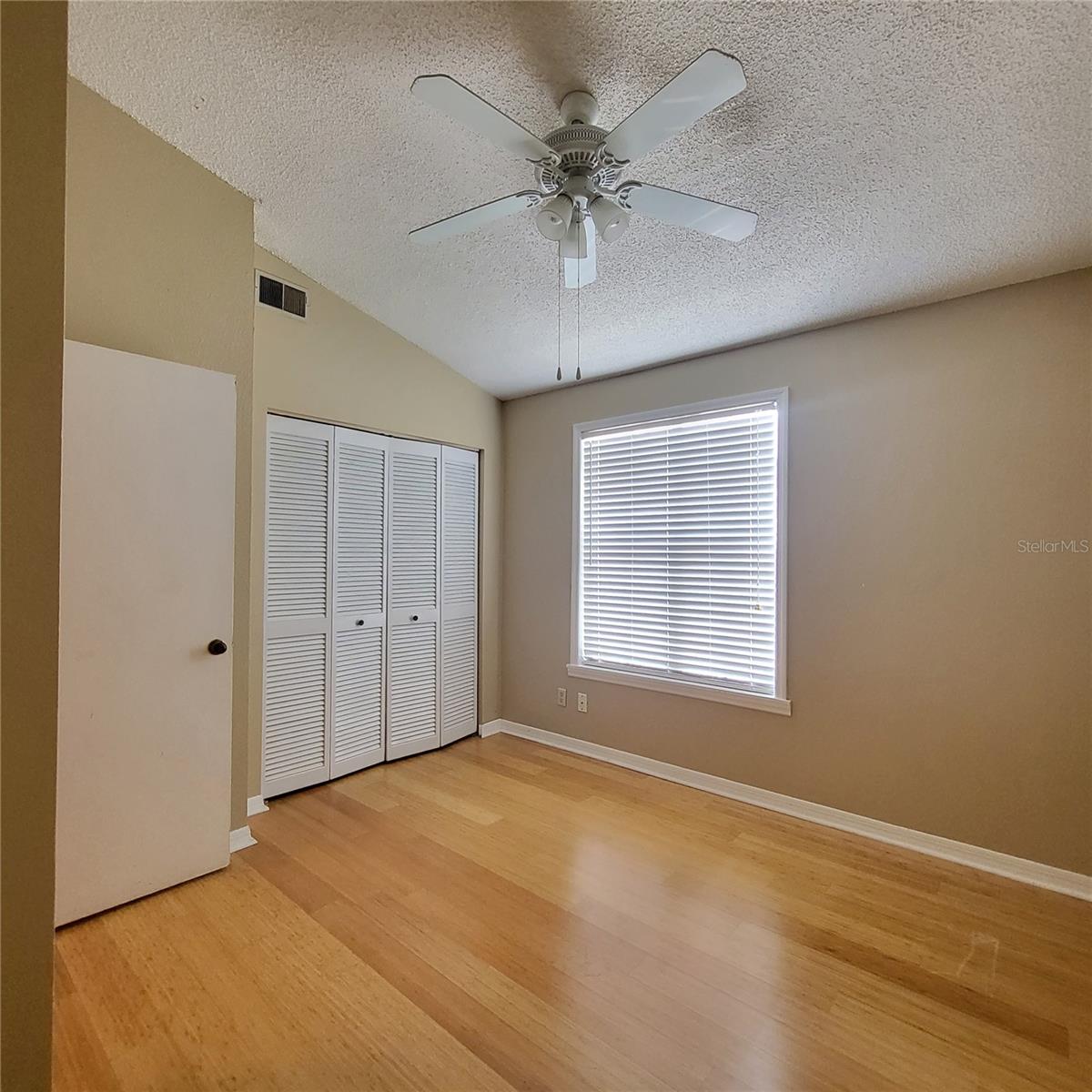 Image 20 of 32 For 5702 Bratton Drive Na