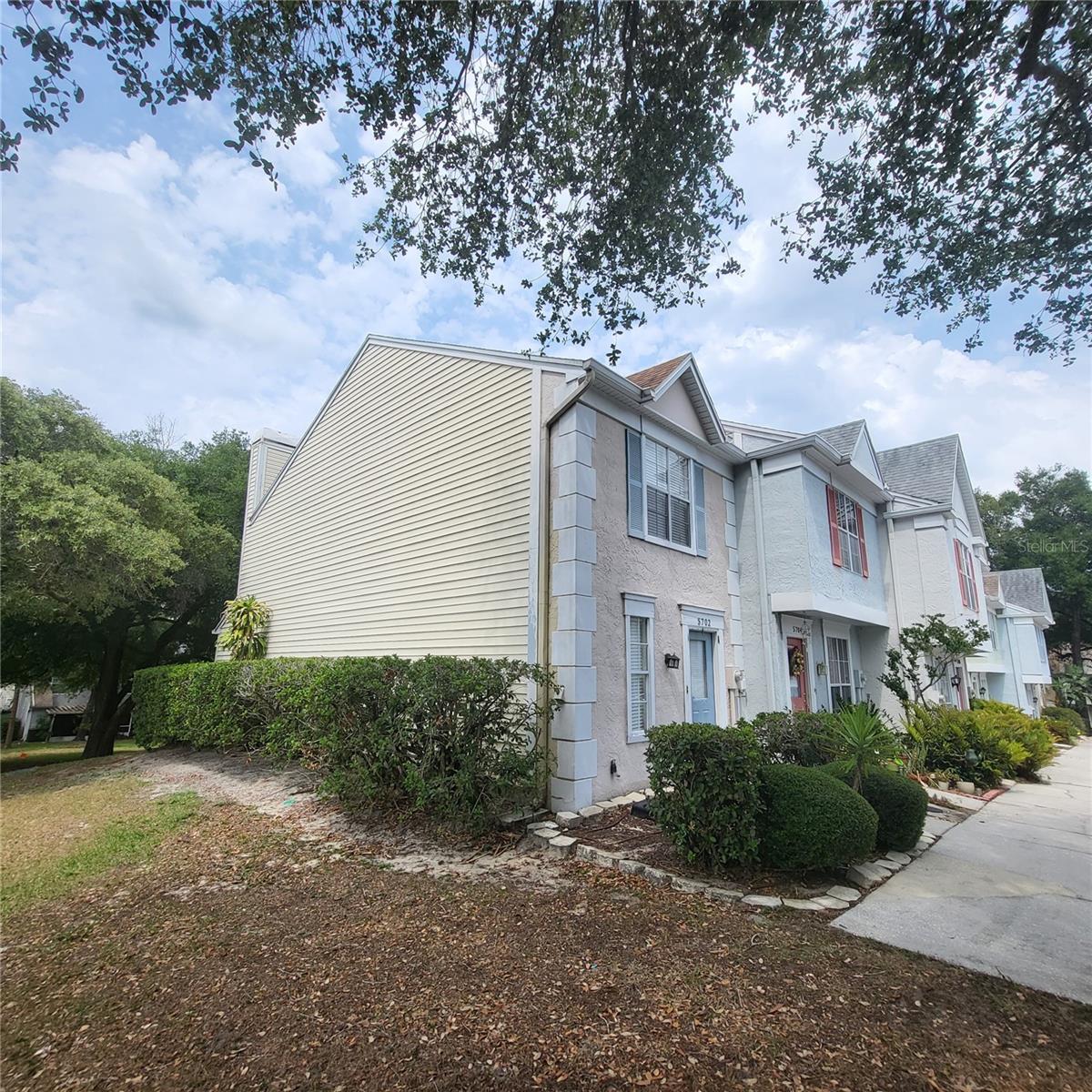 Image 4 of 32 For 5702 Bratton Drive Na