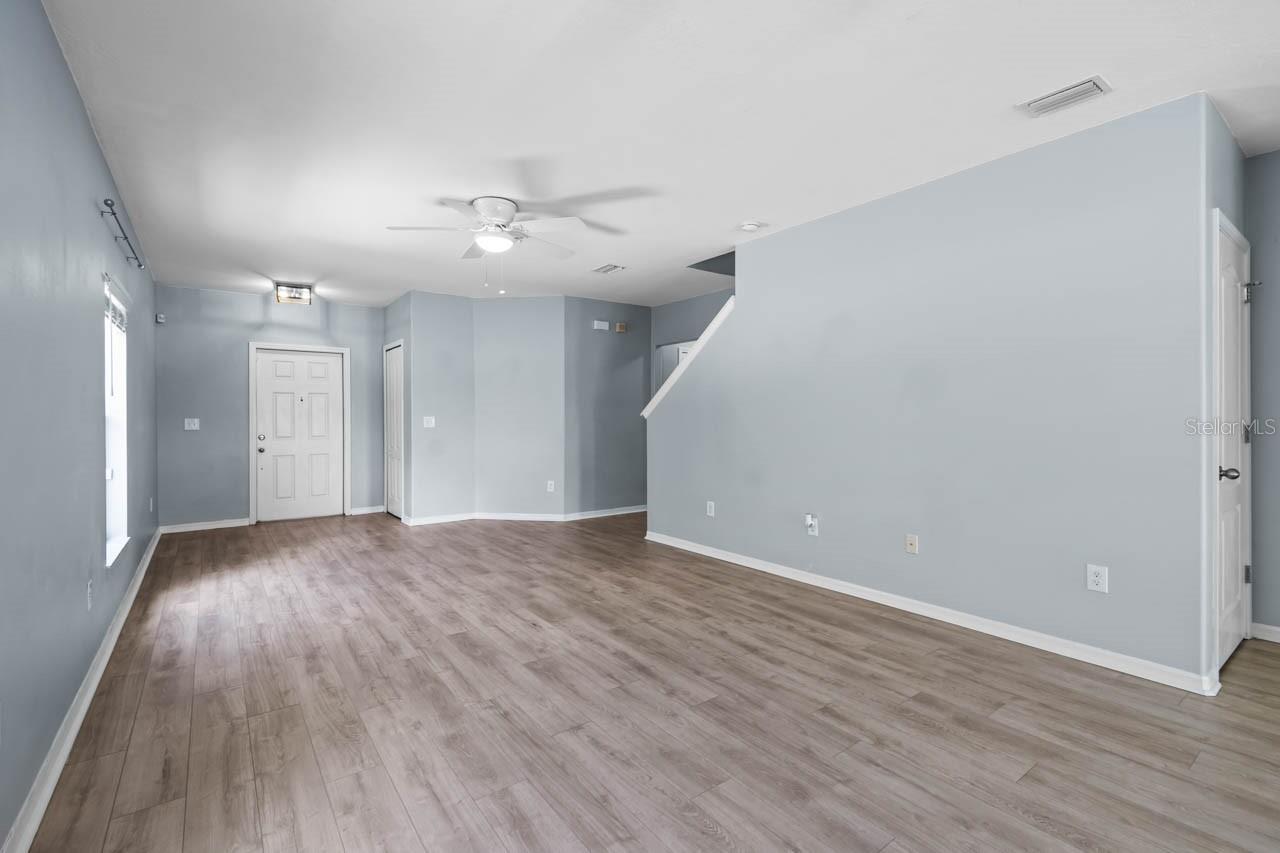 Image 8 of 26 For 946 Seminole Sky Drive