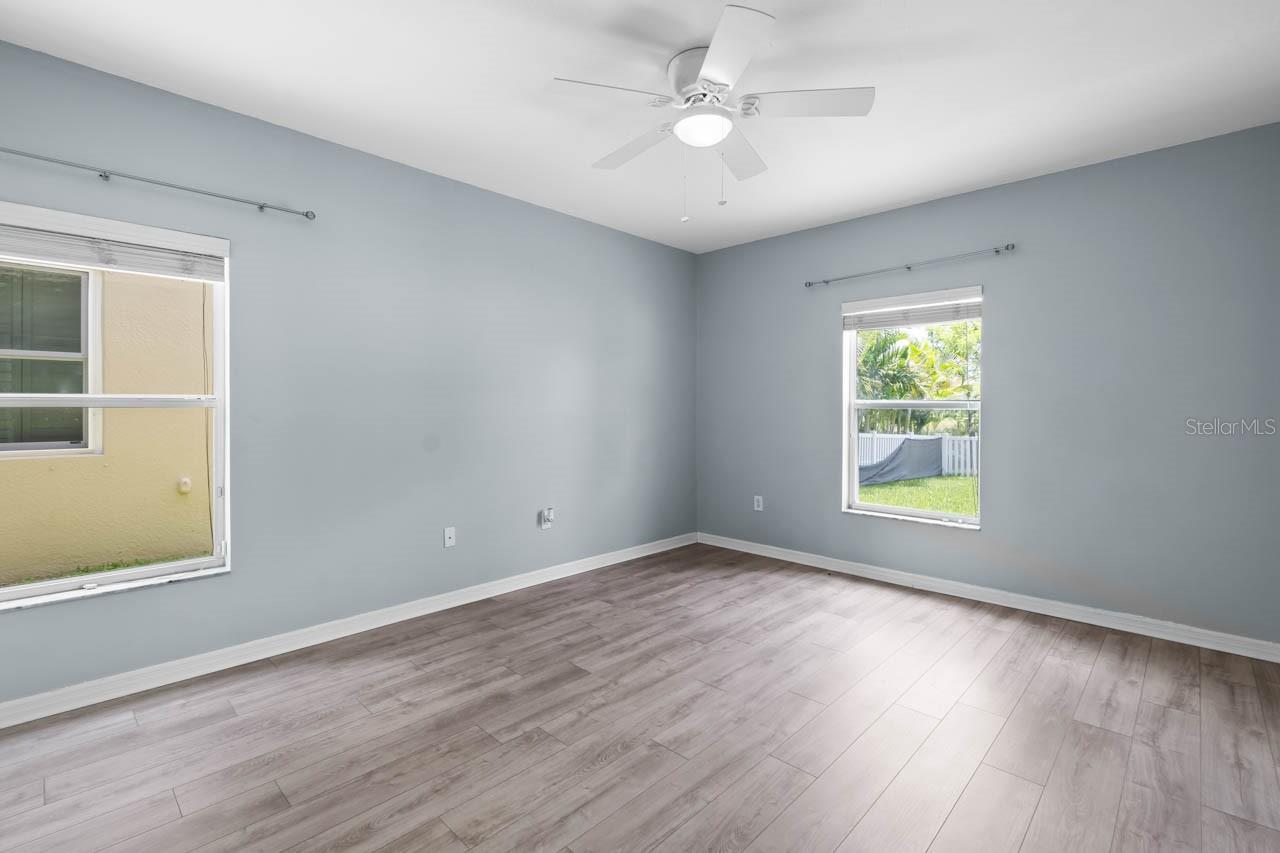 Image 9 of 26 For 946 Seminole Sky Drive