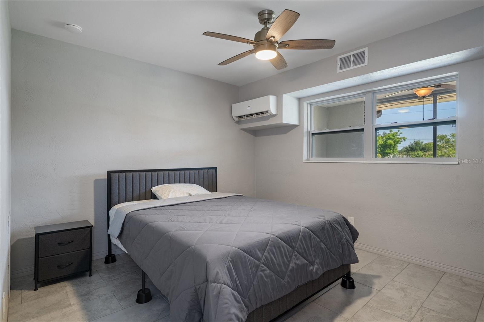 Image 13 of 20 For 416 73rd Avenue N 205