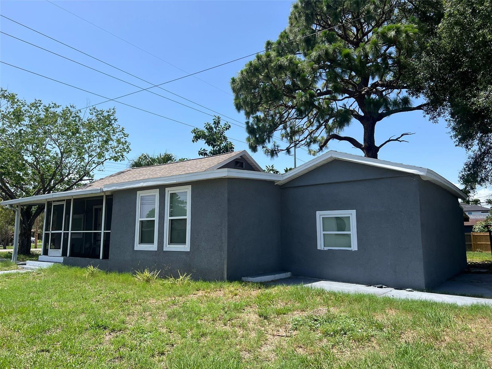 Image 5 of 25 For 6426 Himes Avenue