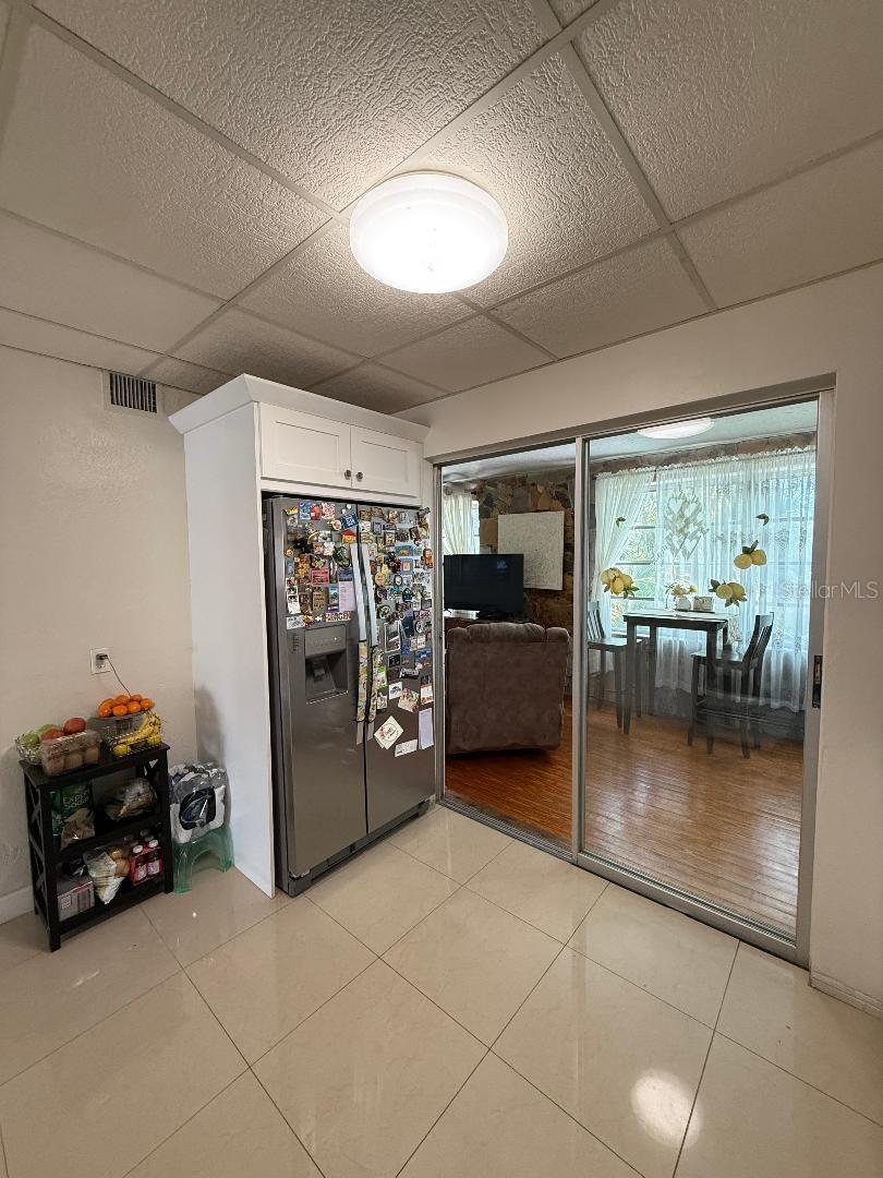Image 14 of 27 For 5860 43rd Terrace N 1518