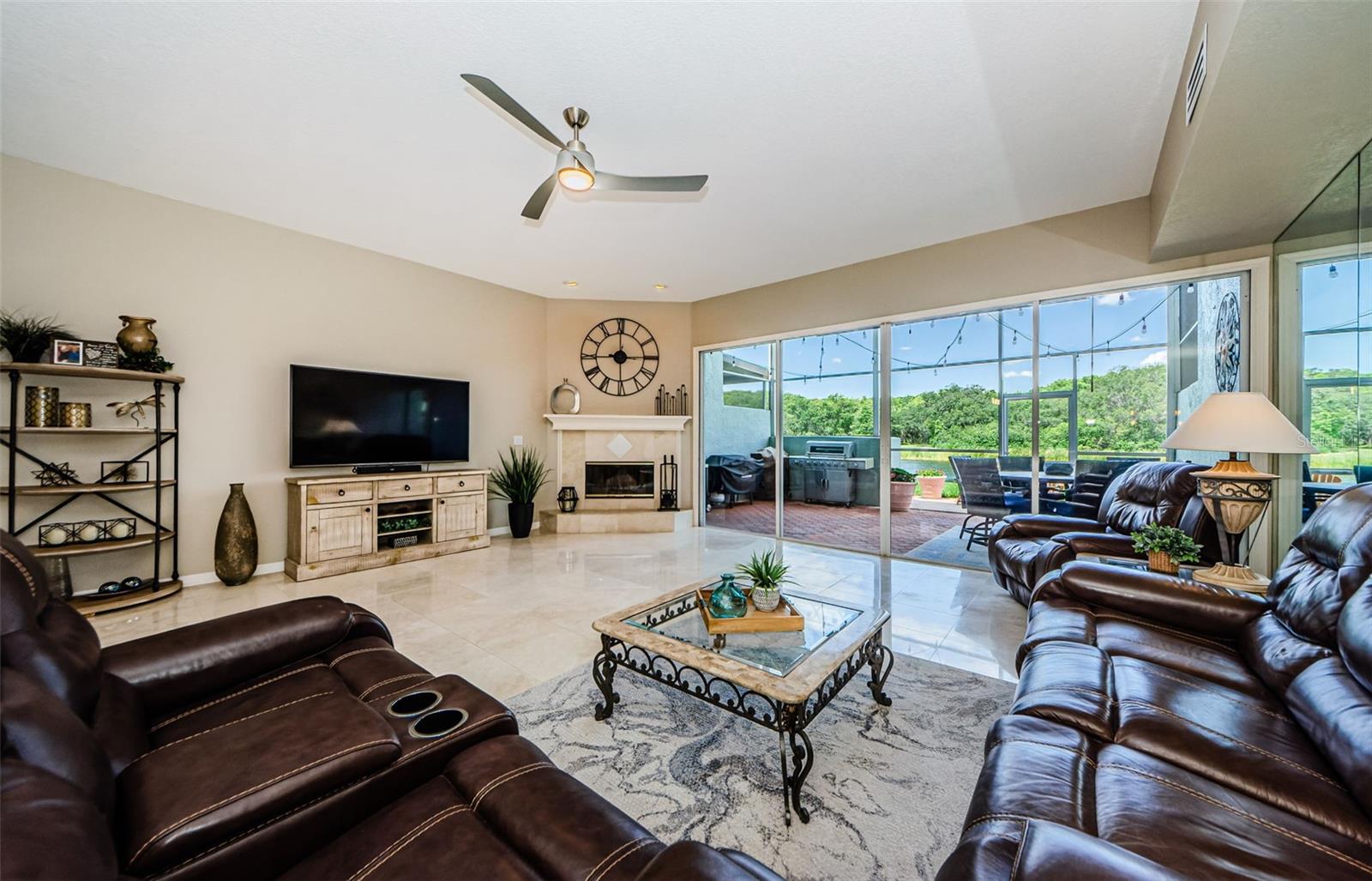 Image 11 of 57 For 1710 Lago Vista Boulevard