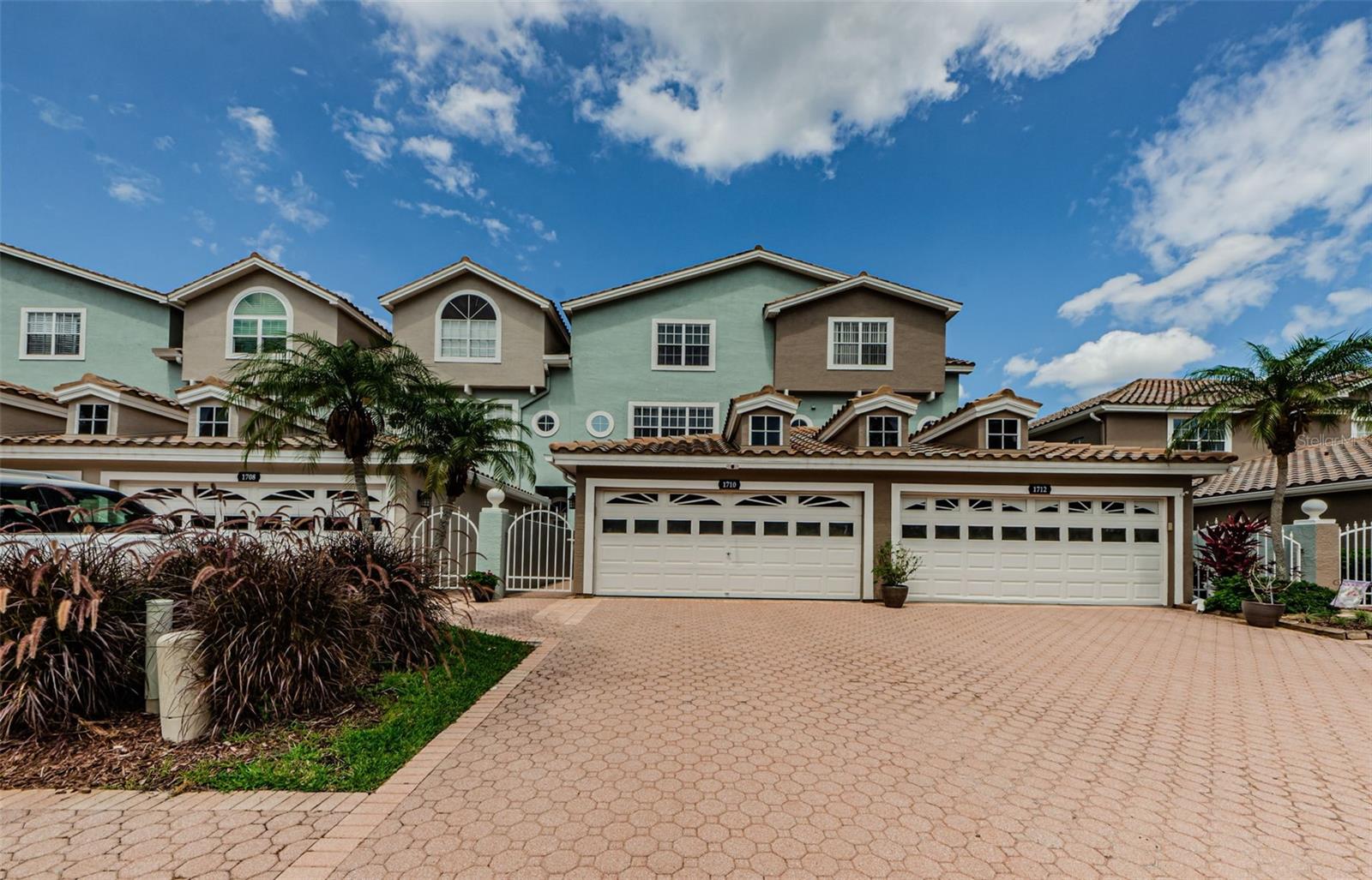 Image 2 of 57 For 1710 Lago Vista Boulevard