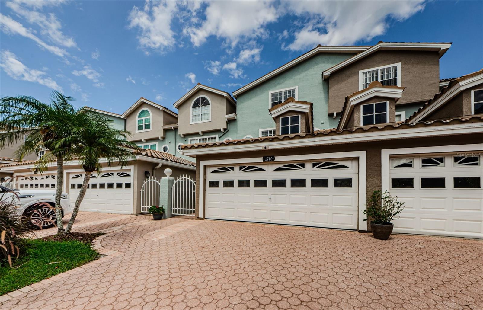 Image 3 of 57 For 1710 Lago Vista Boulevard