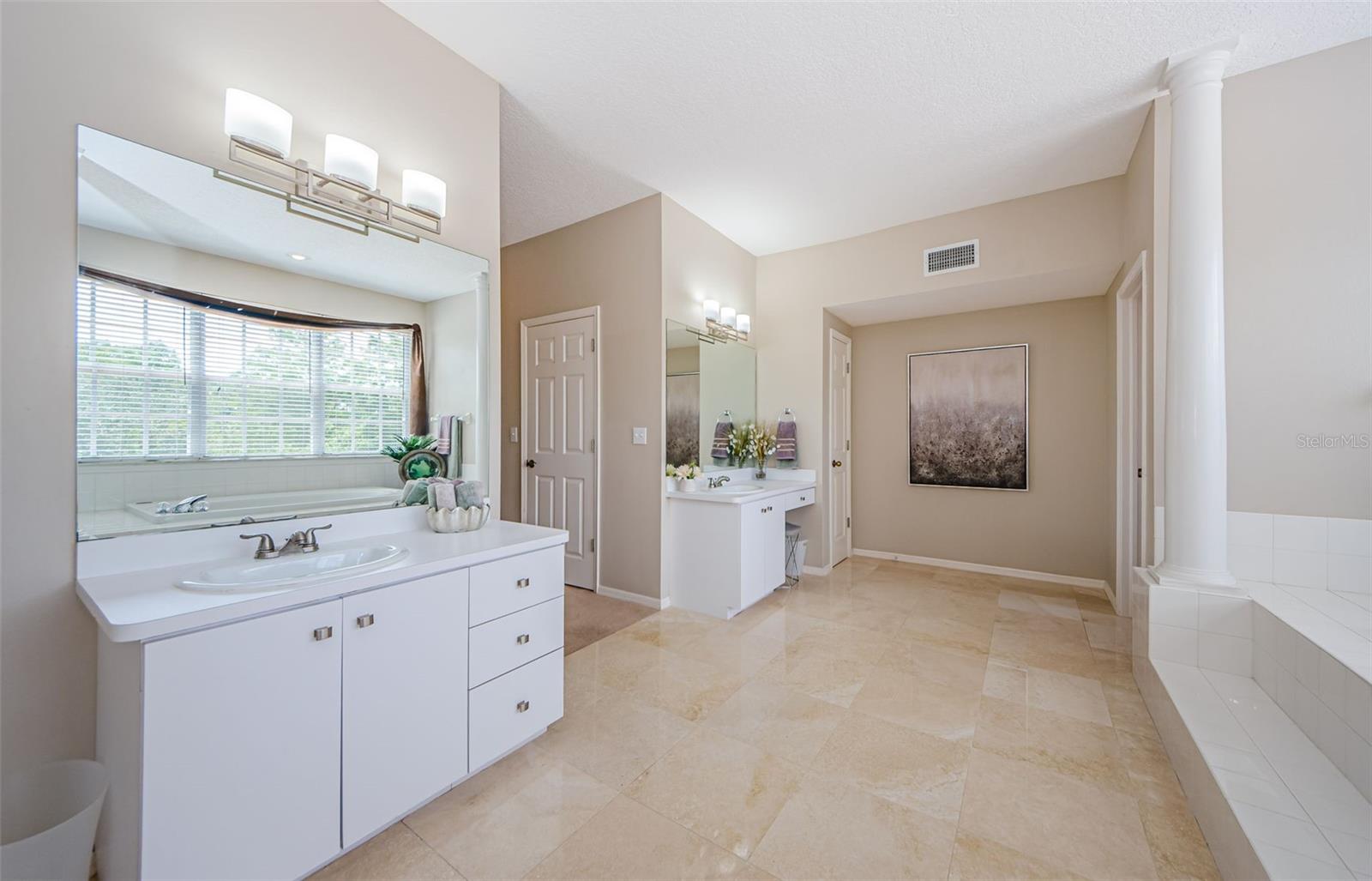 Image 36 of 57 For 1710 Lago Vista Boulevard