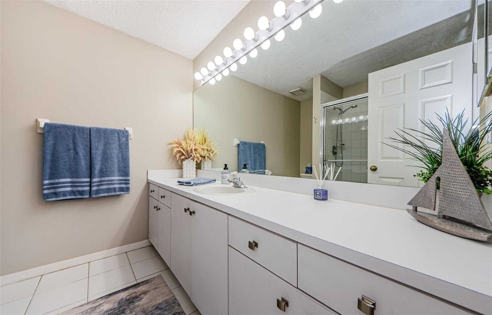 Image 43 of 57 For 1710 Lago Vista Boulevard
