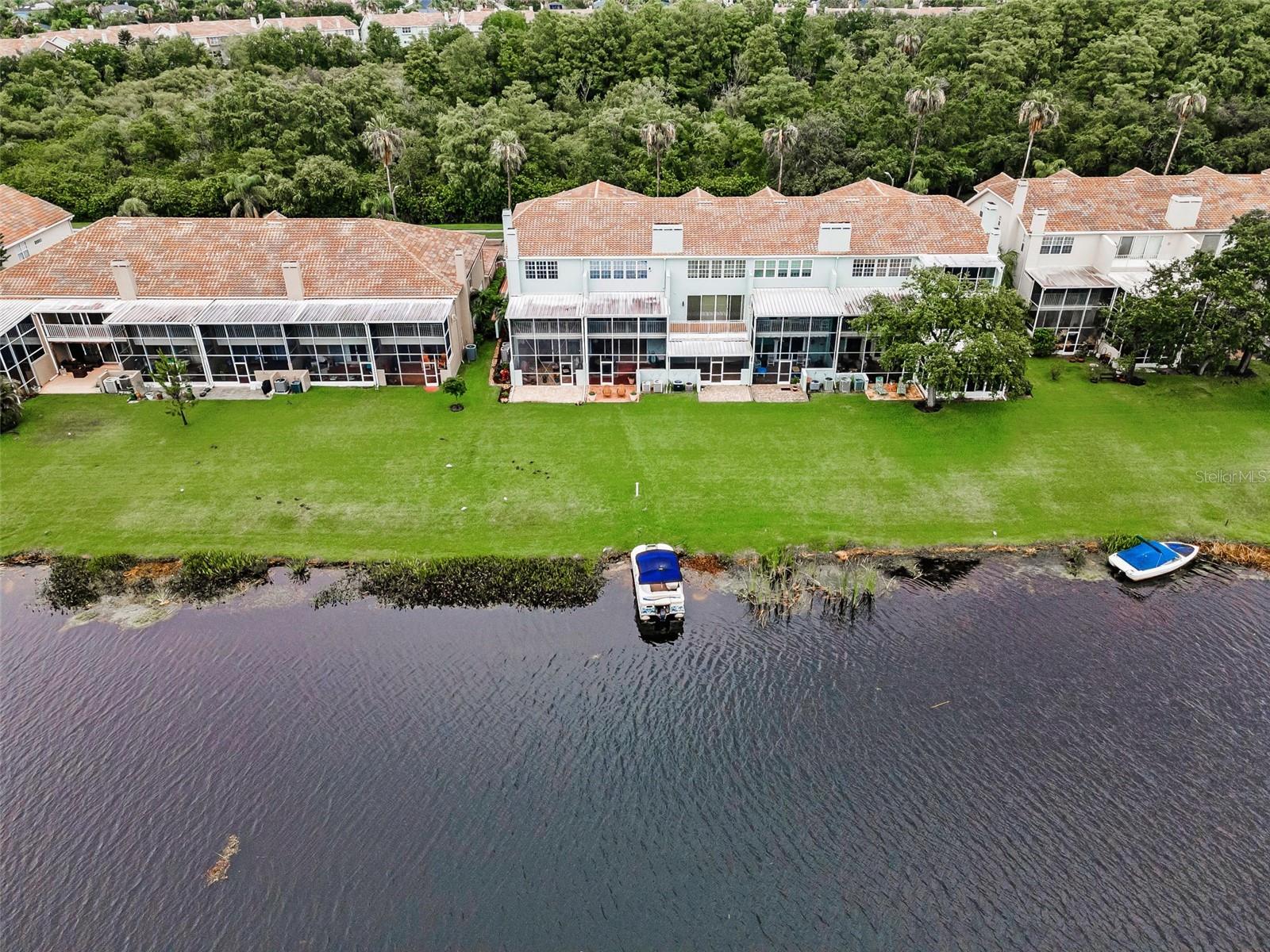 Listing photo id 66 for 1710 Lago Vista Boulevard