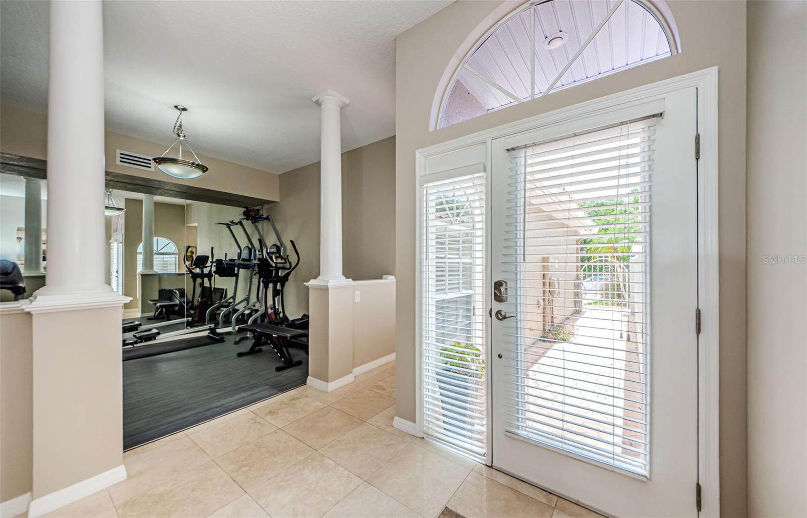 Image 9 of 57 For 1710 Lago Vista Boulevard