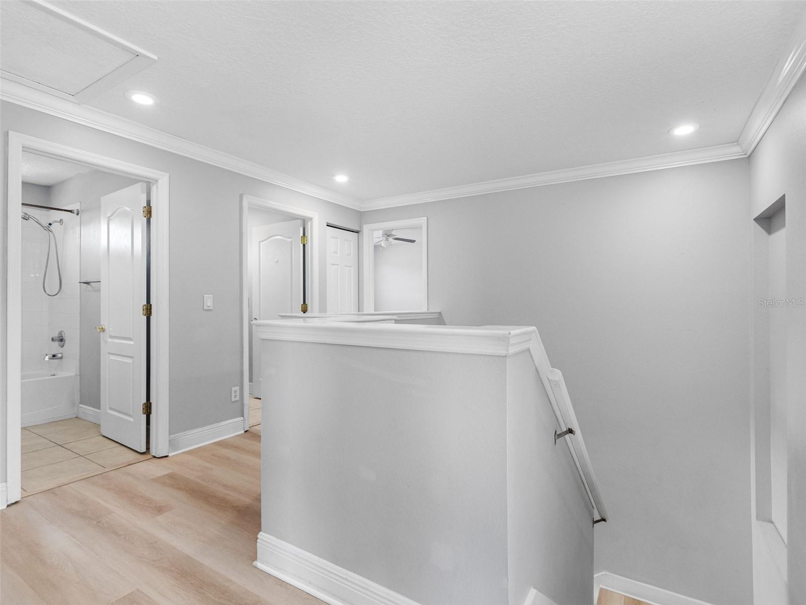 Listing photo id 17 for 8806 Bayaud Drive